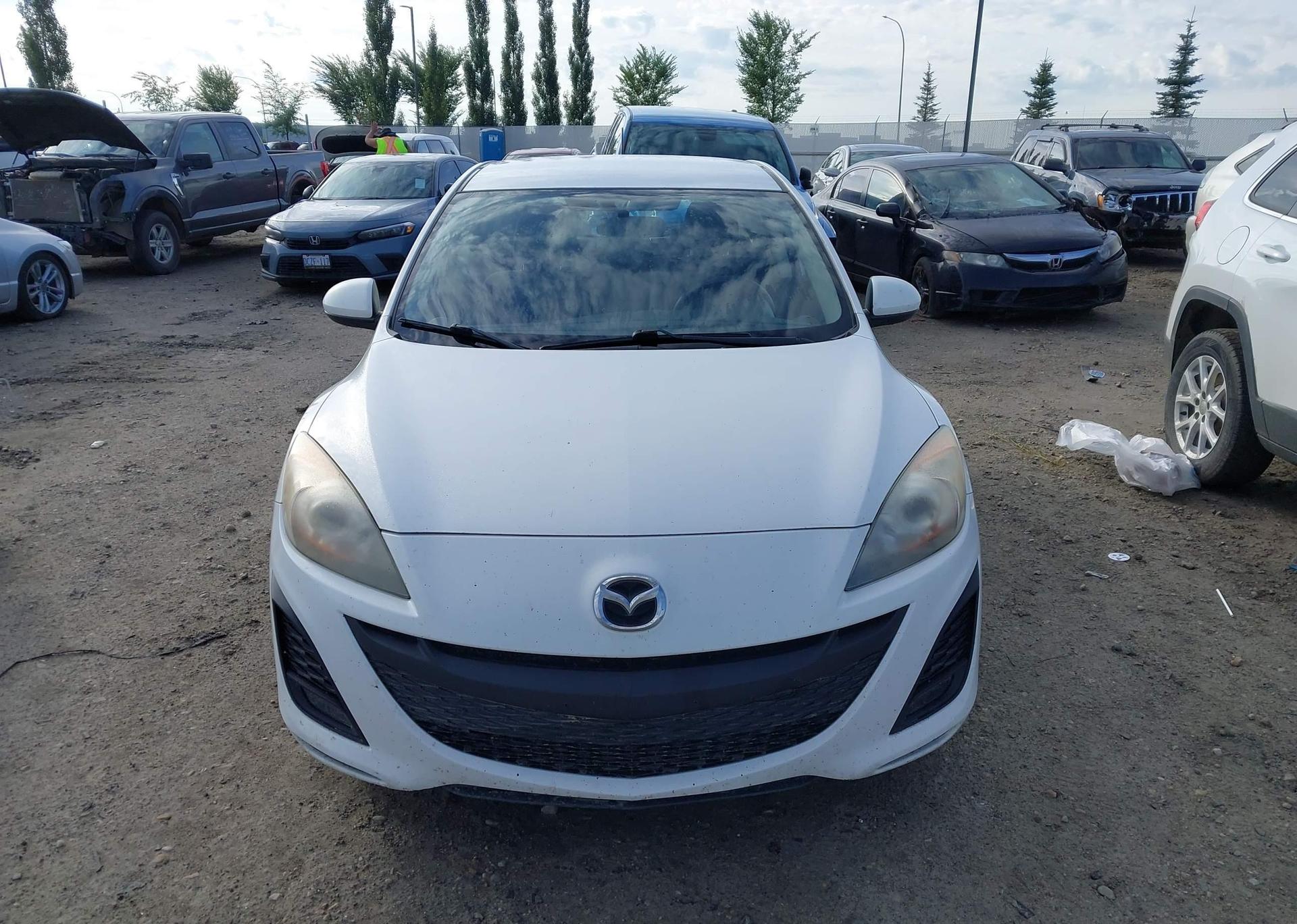 2010 MAZDA 3 I