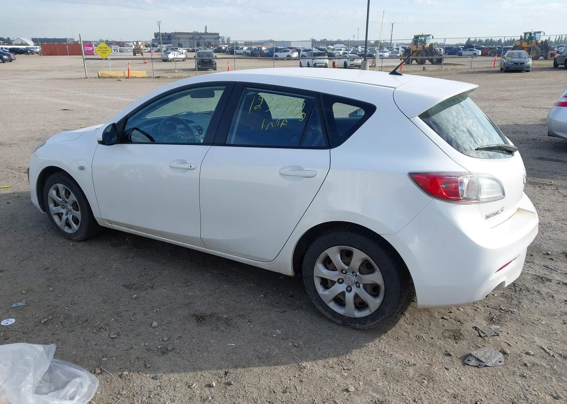 2010 MAZDA 3 I