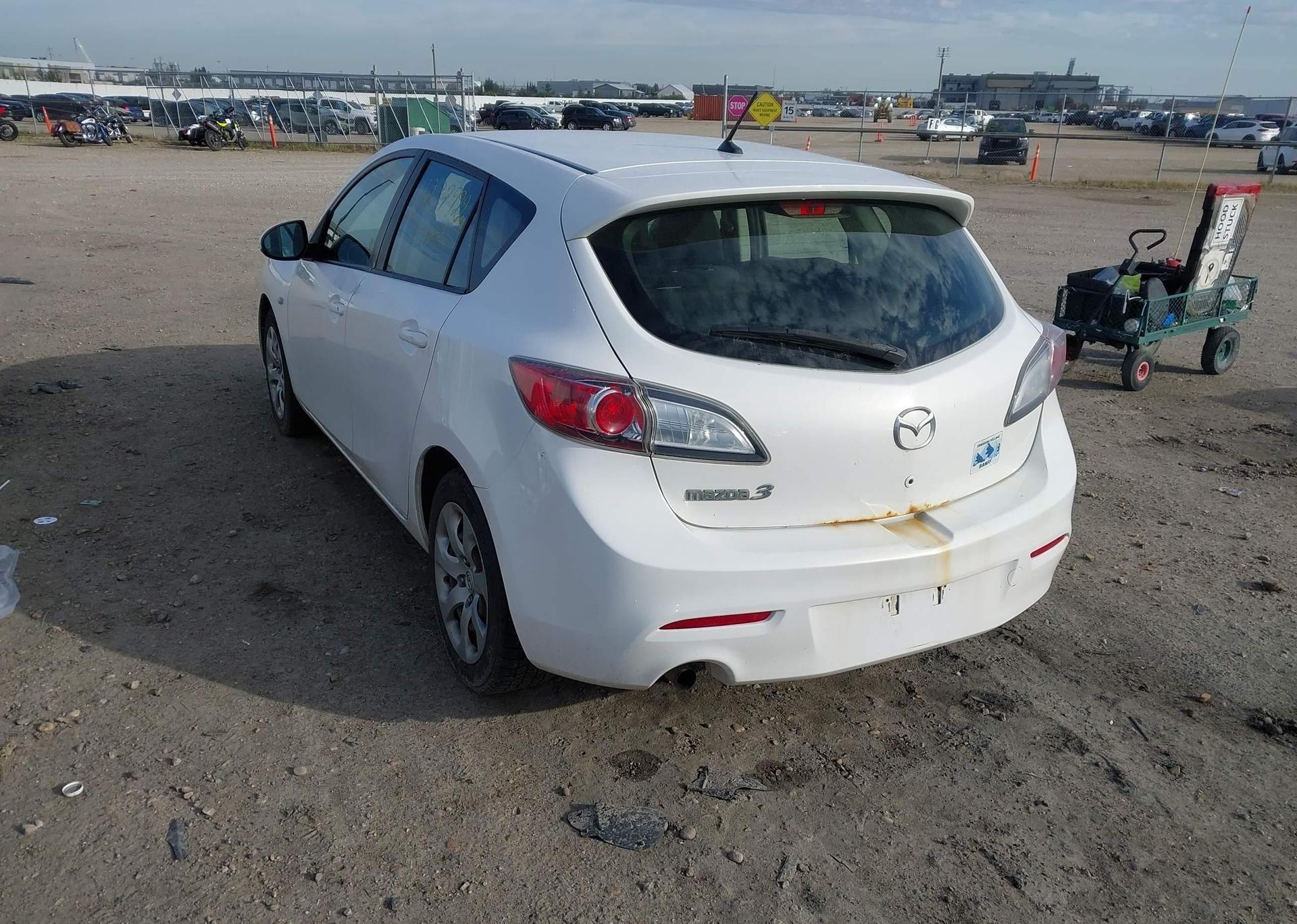 2010 MAZDA 3 I