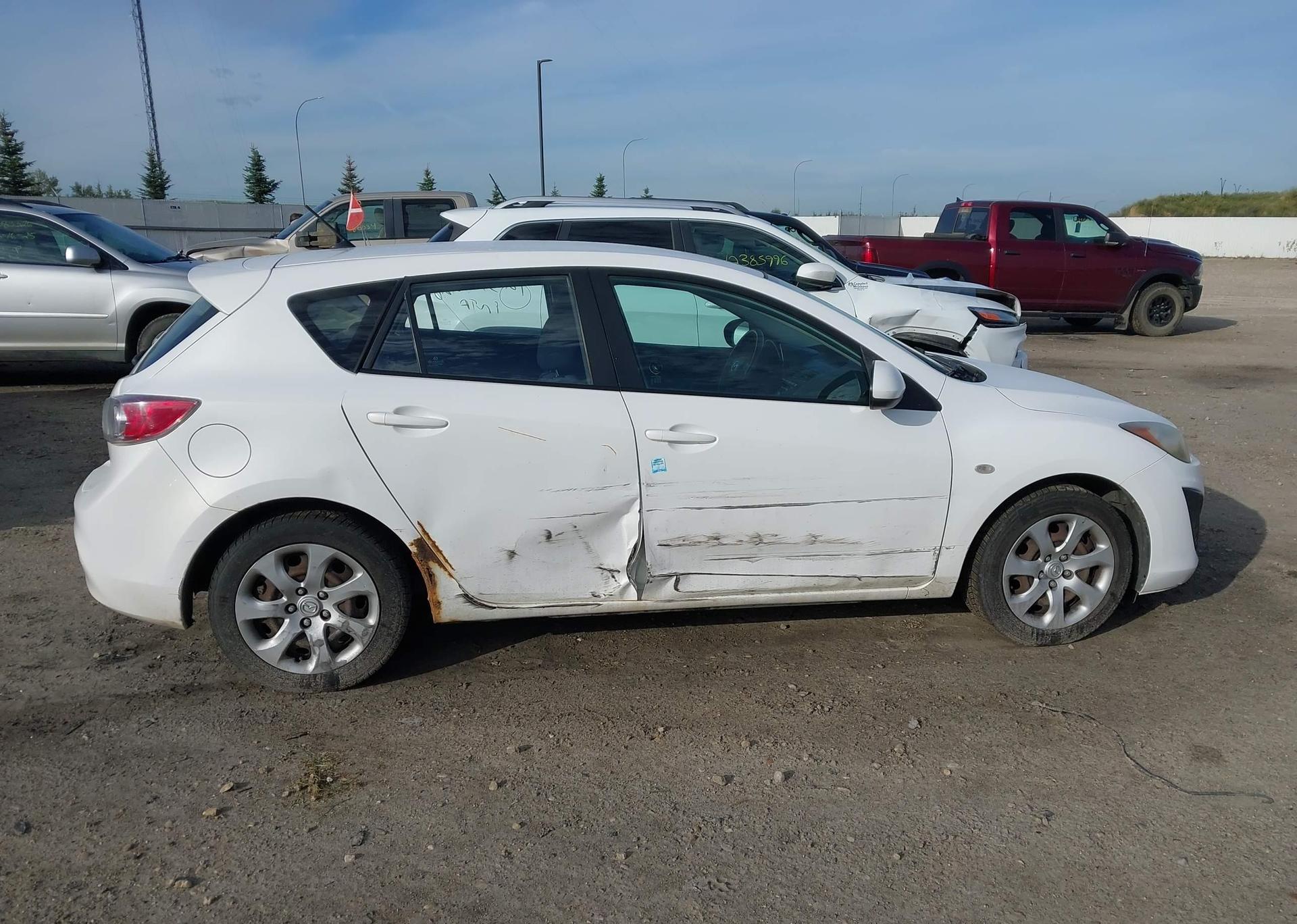 2010 MAZDA 3 I