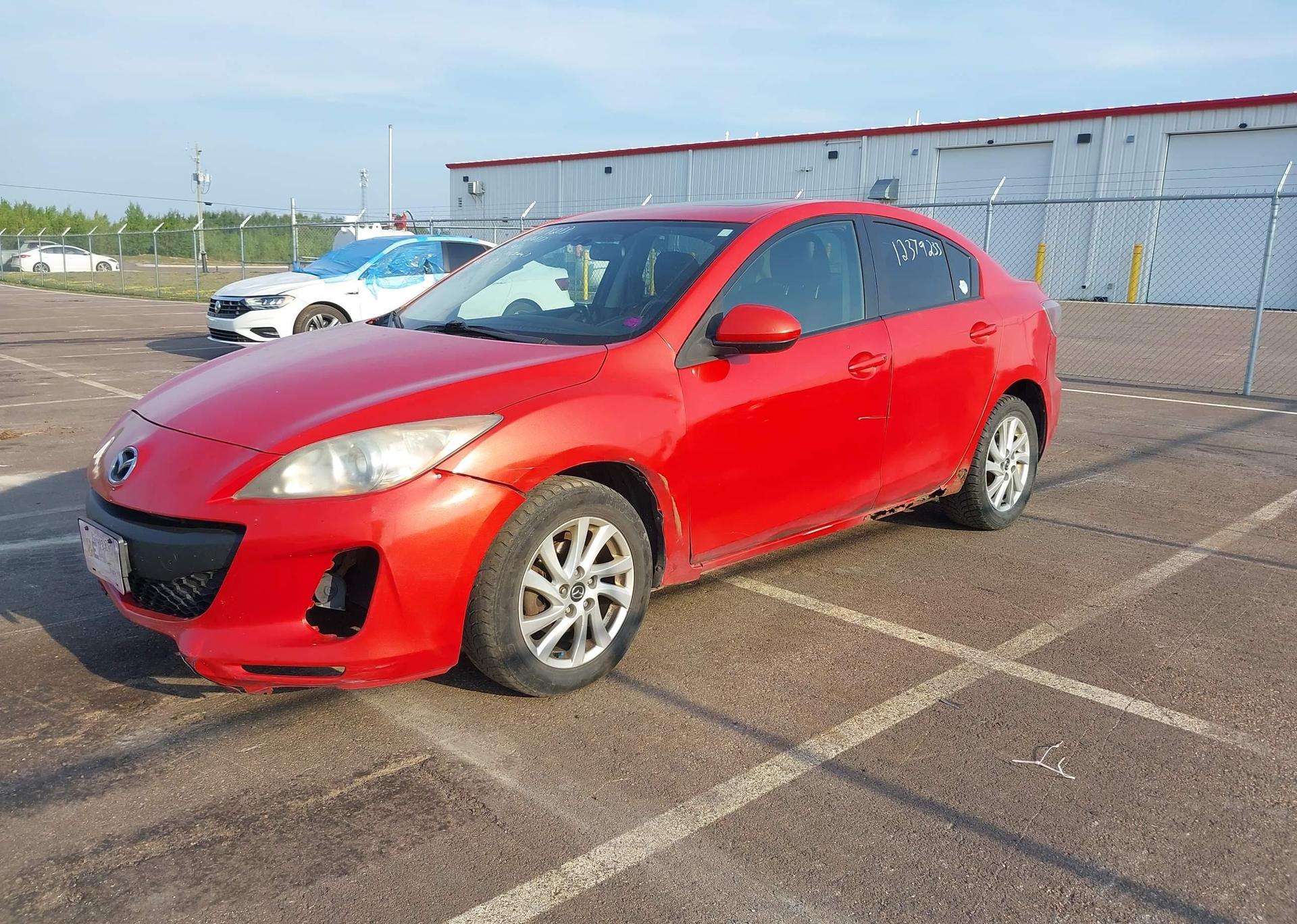 2013 MAZDA MAZDA3 GS-SKY