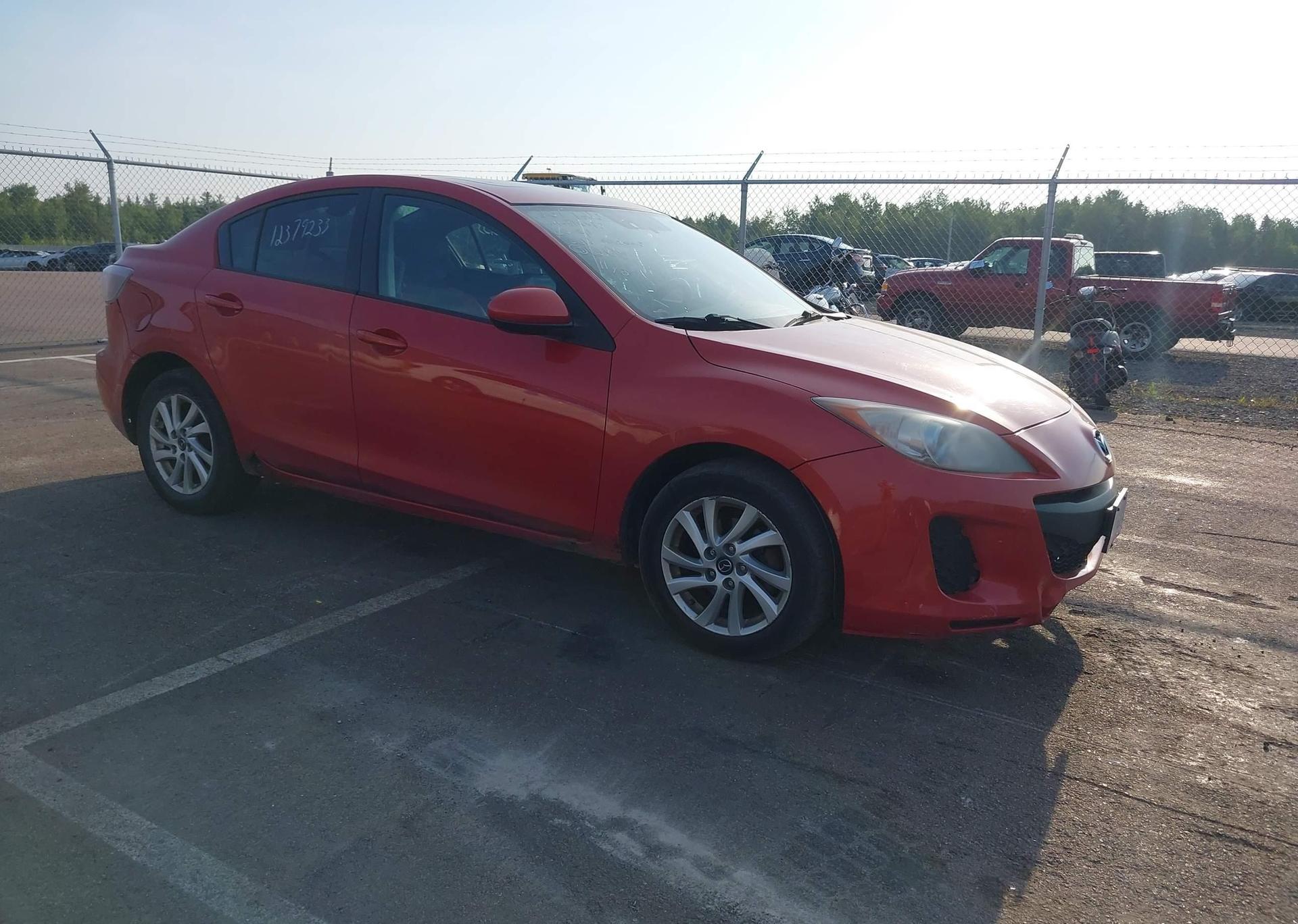 2013 MAZDA MAZDA3 GS-SKY