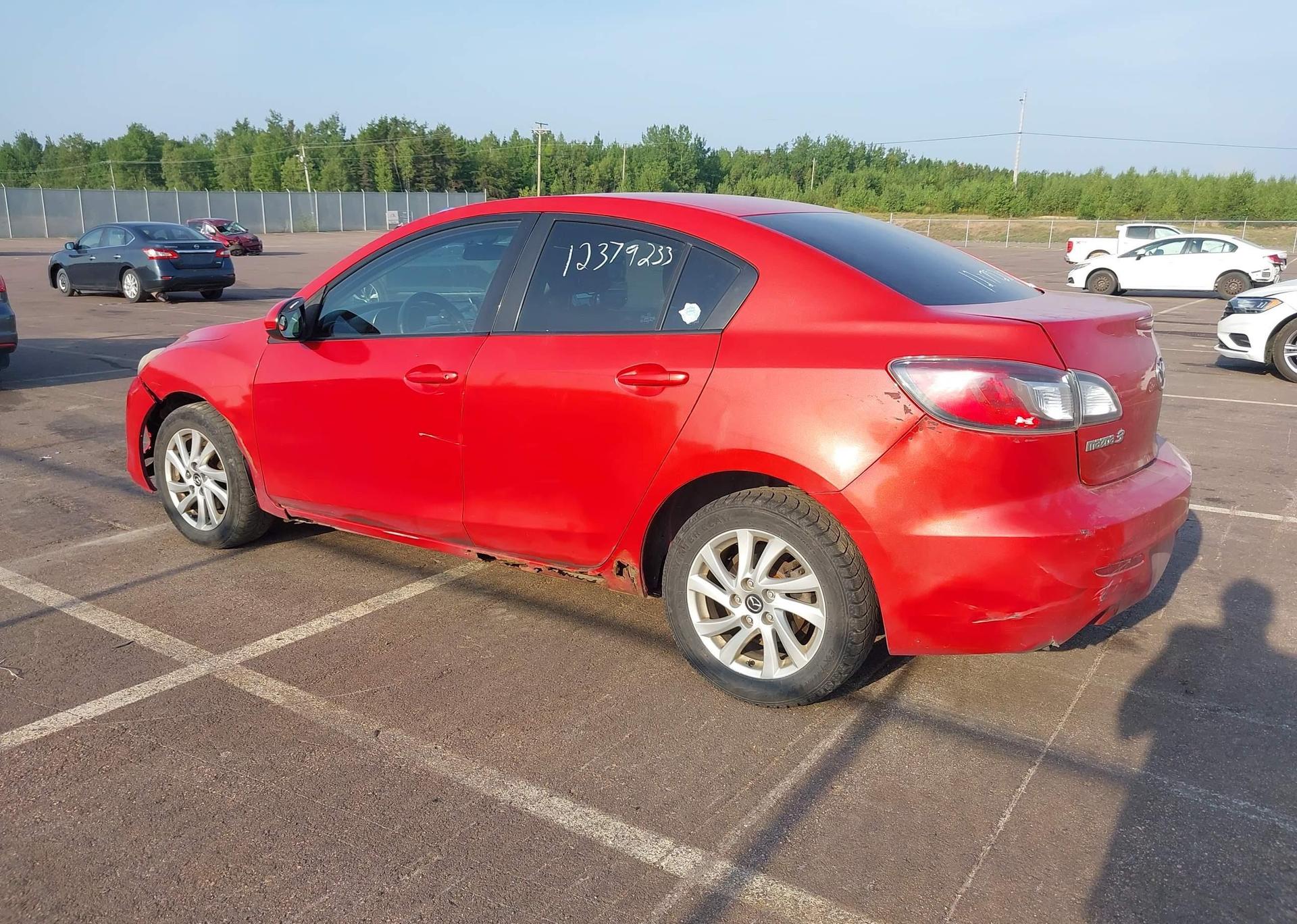 2013 MAZDA MAZDA3 GS-SKY
