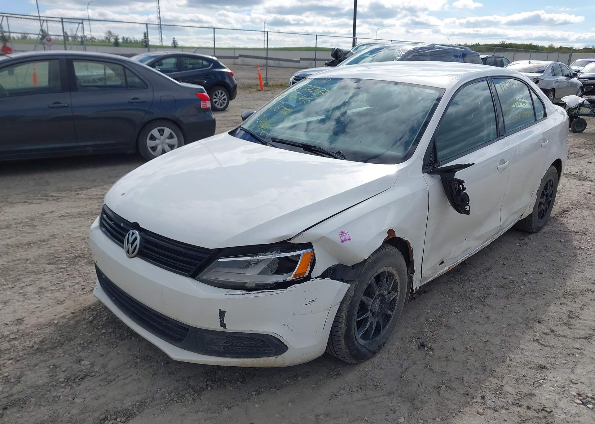 2013 VOLKSWAGEN JETTA 2.0L TRENDLINE