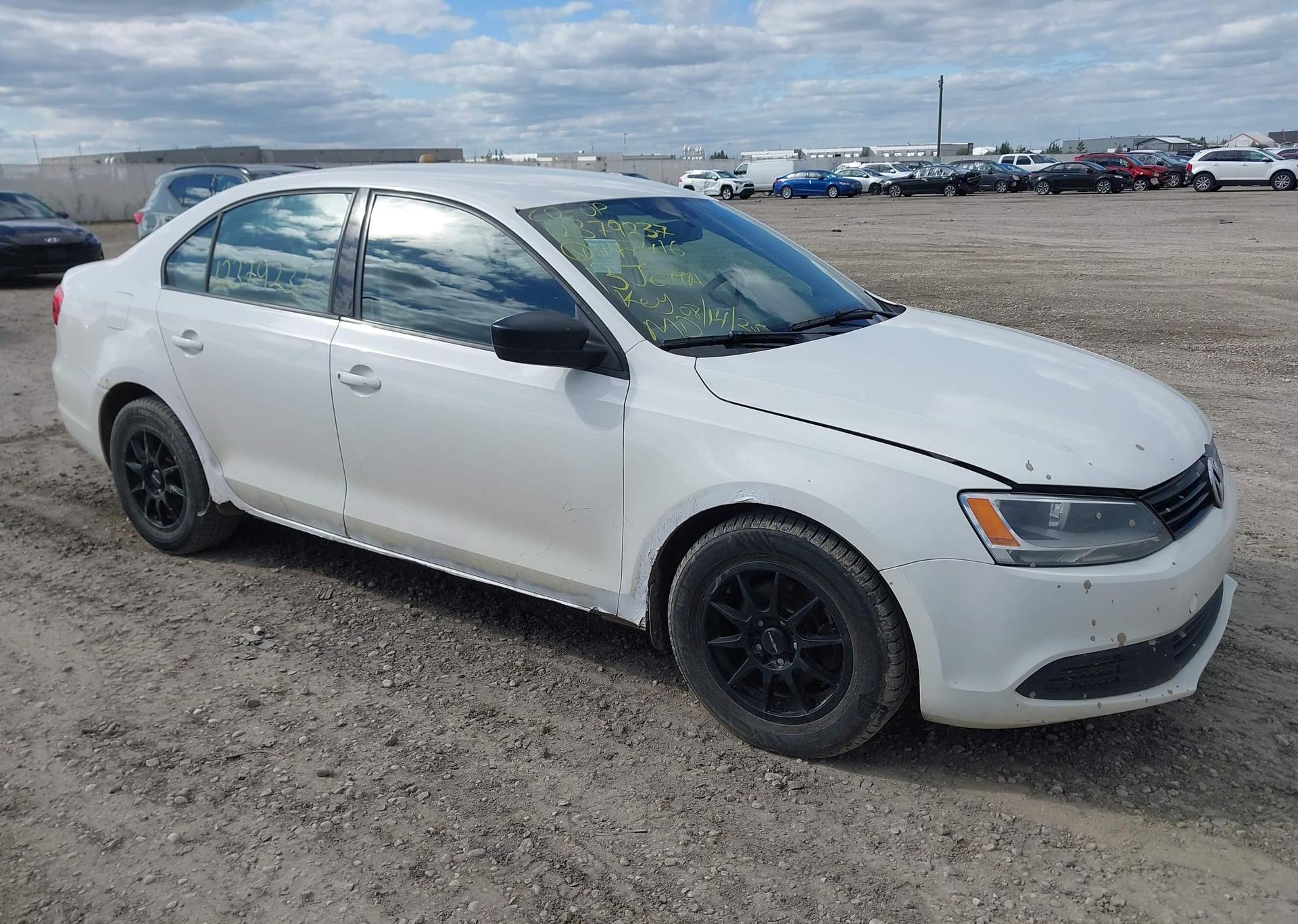 2013 VOLKSWAGEN JETTA 2.0L TRENDLINE