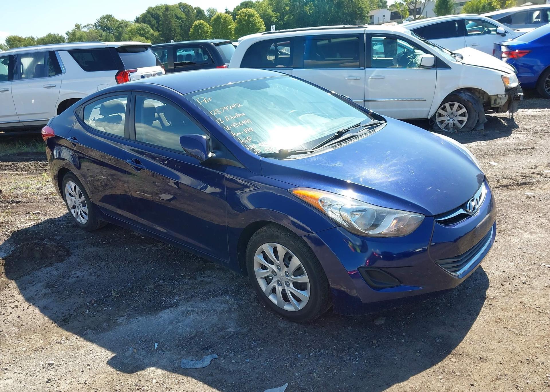 2013 HYUNDAI ELANTRA GLS