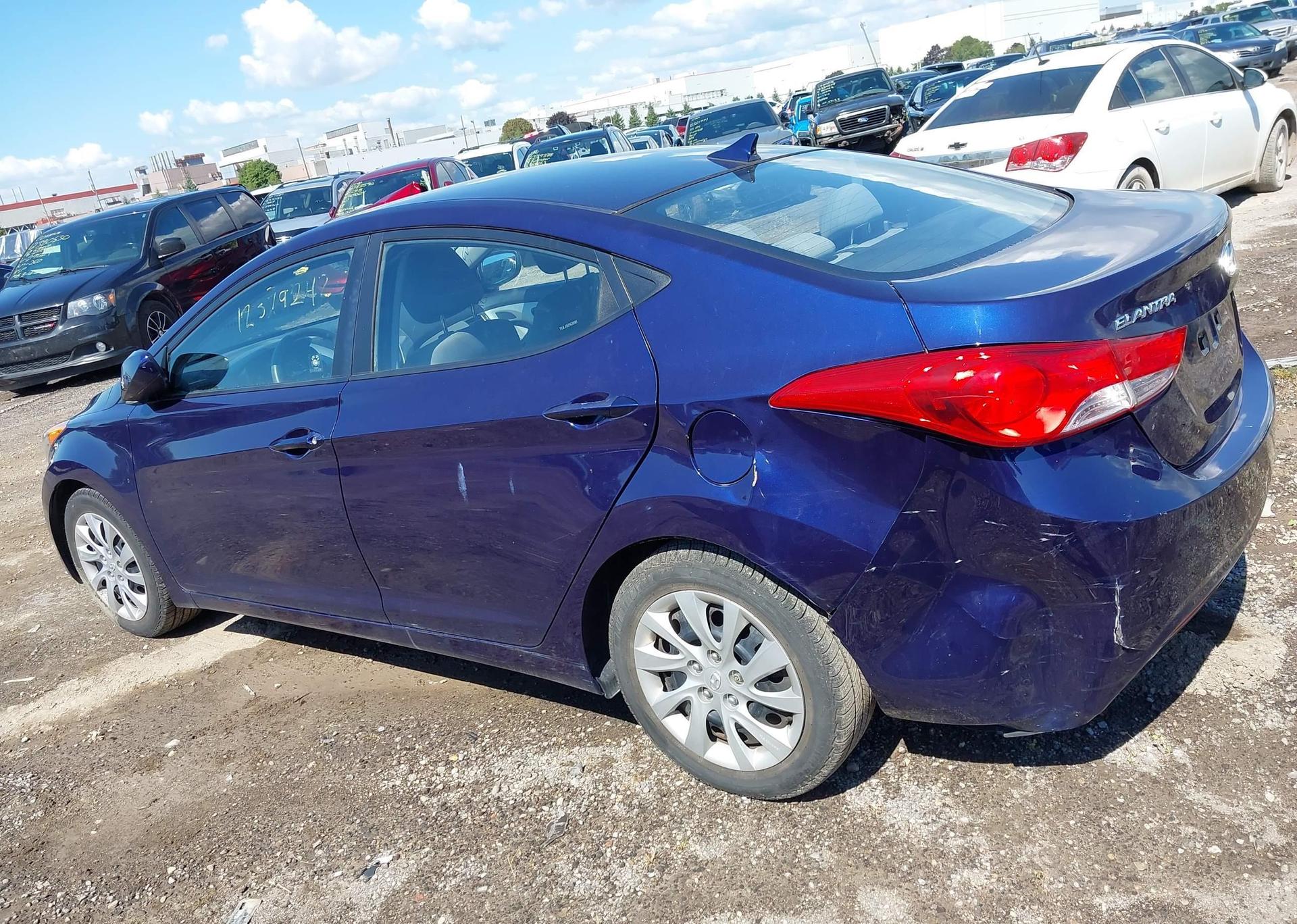 2013 HYUNDAI ELANTRA GLS