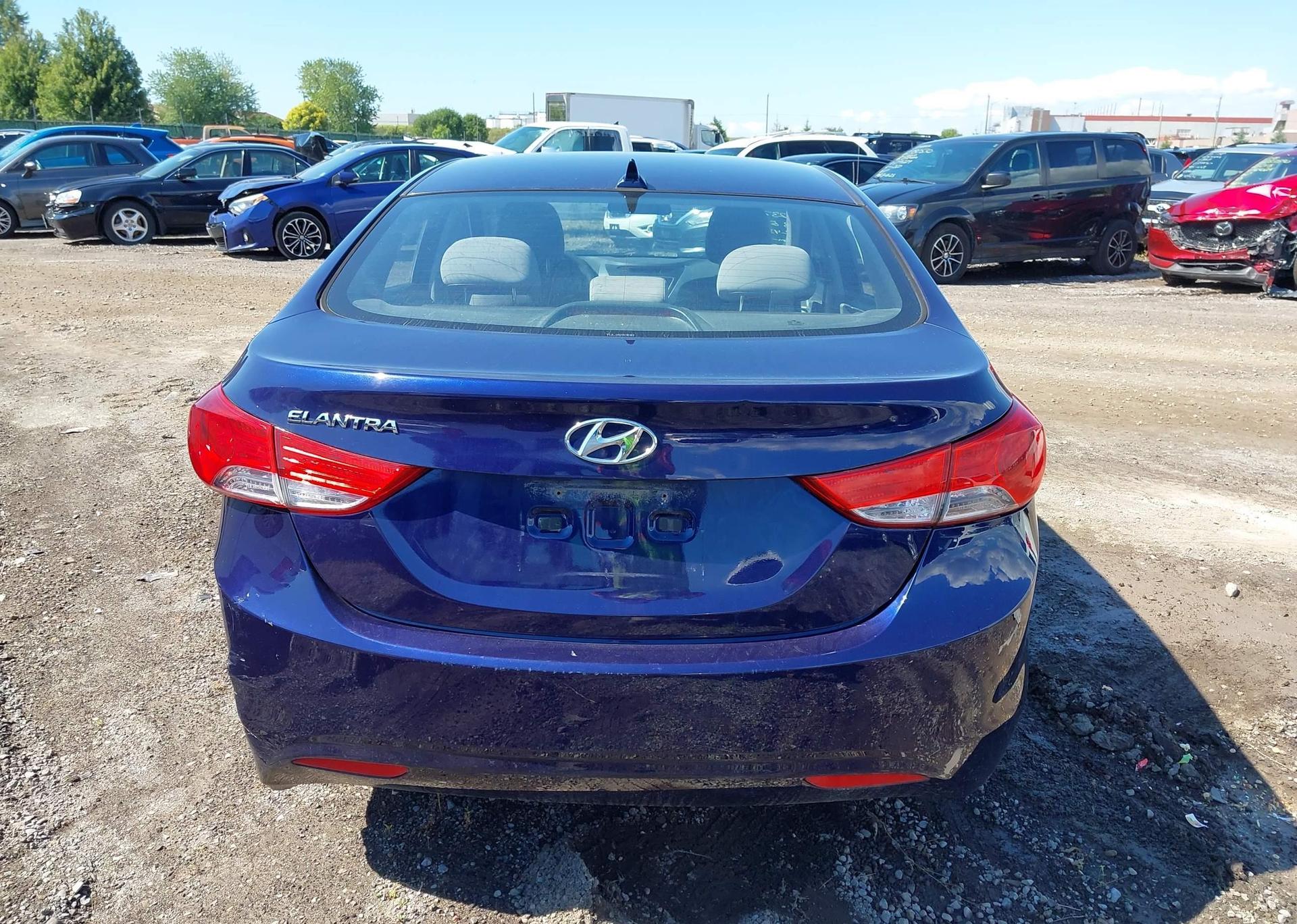 2013 HYUNDAI ELANTRA GLS