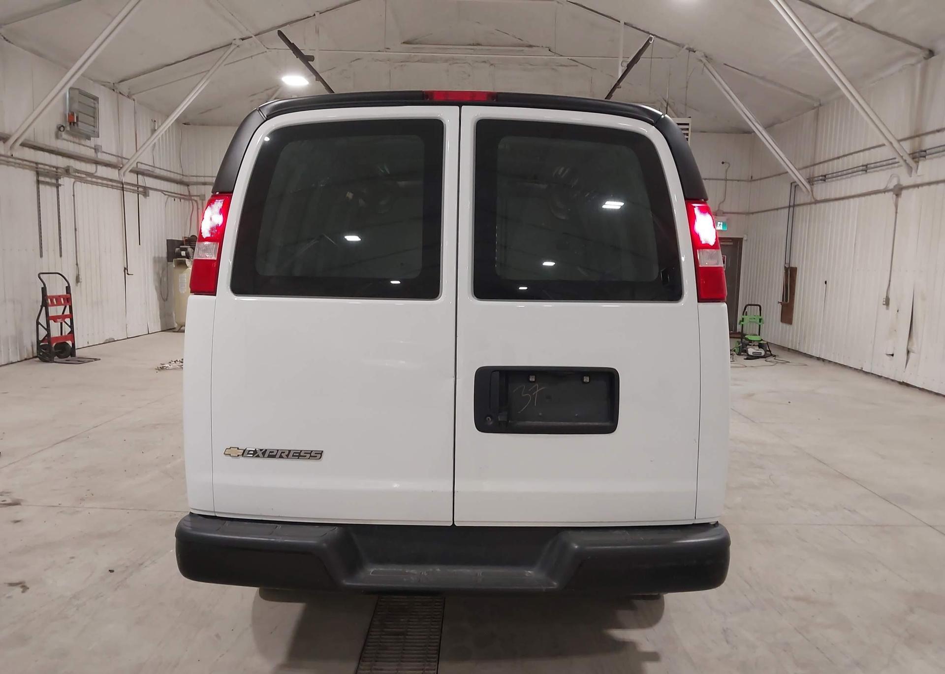 2023 CHEVROLET EXPRESS G2500