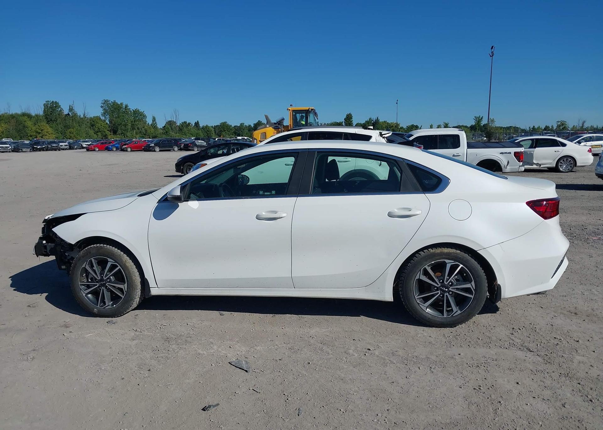 2024 KIA FORTE EX