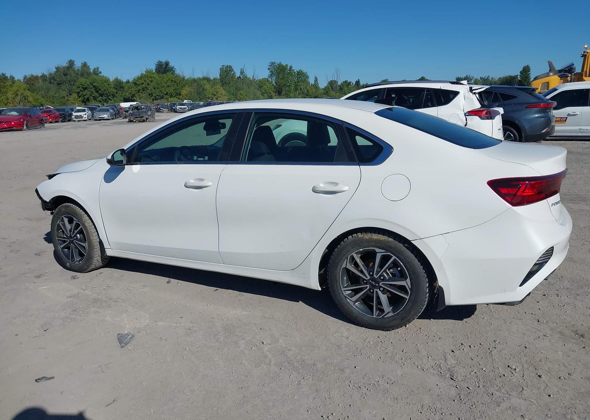 2024 KIA FORTE EX