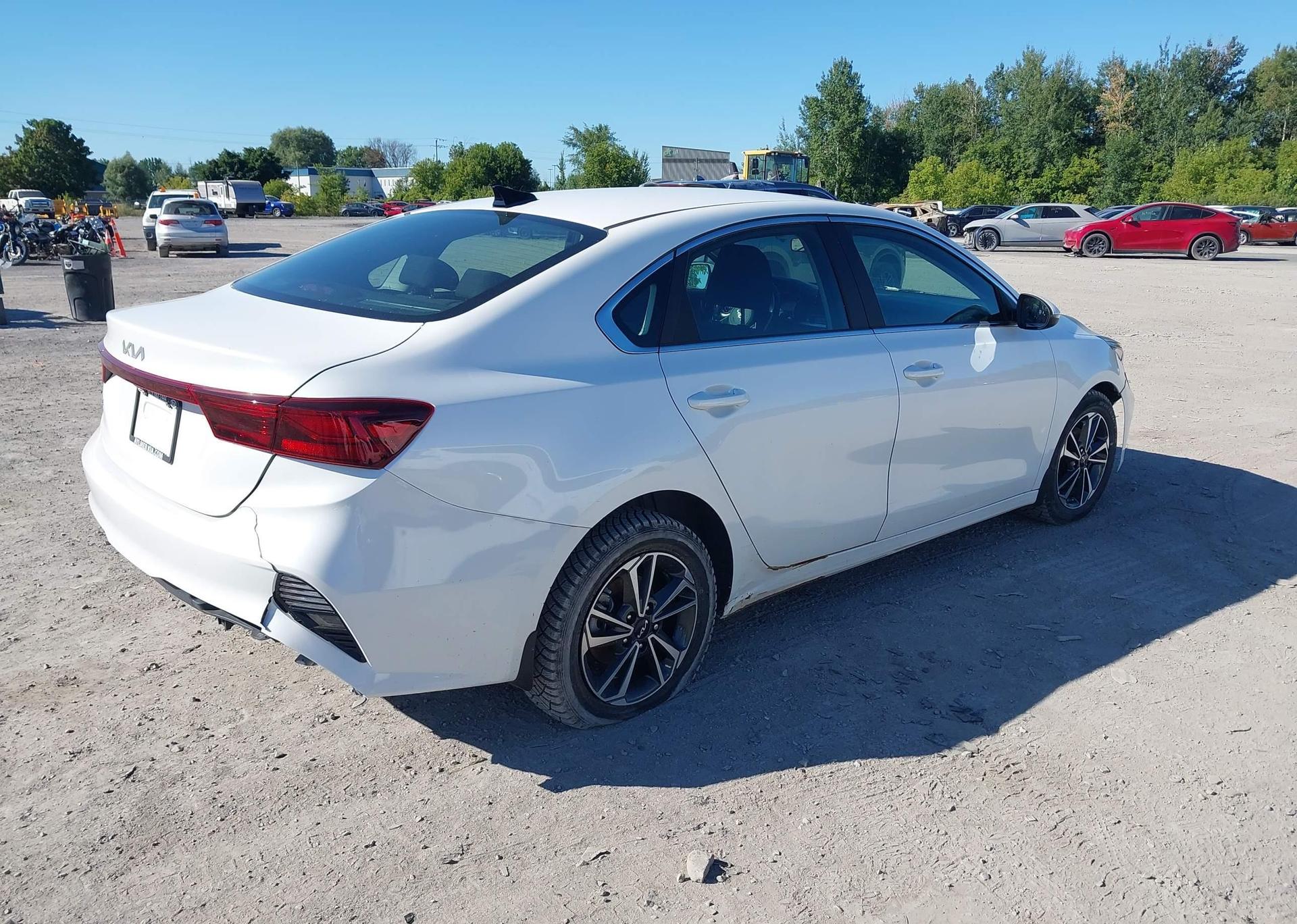 2024 KIA FORTE EX