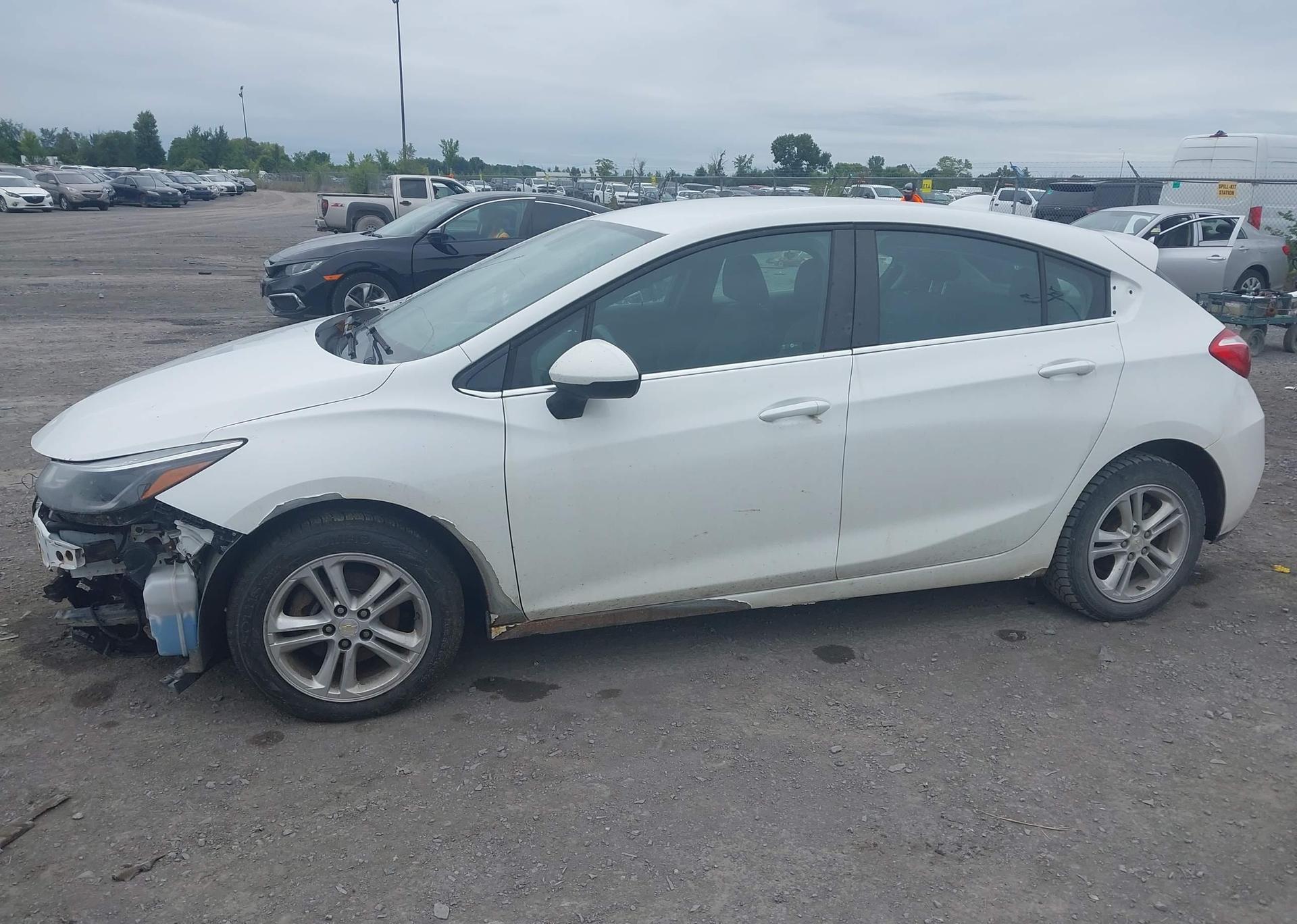 2018 CHEVROLET CRUZE LT