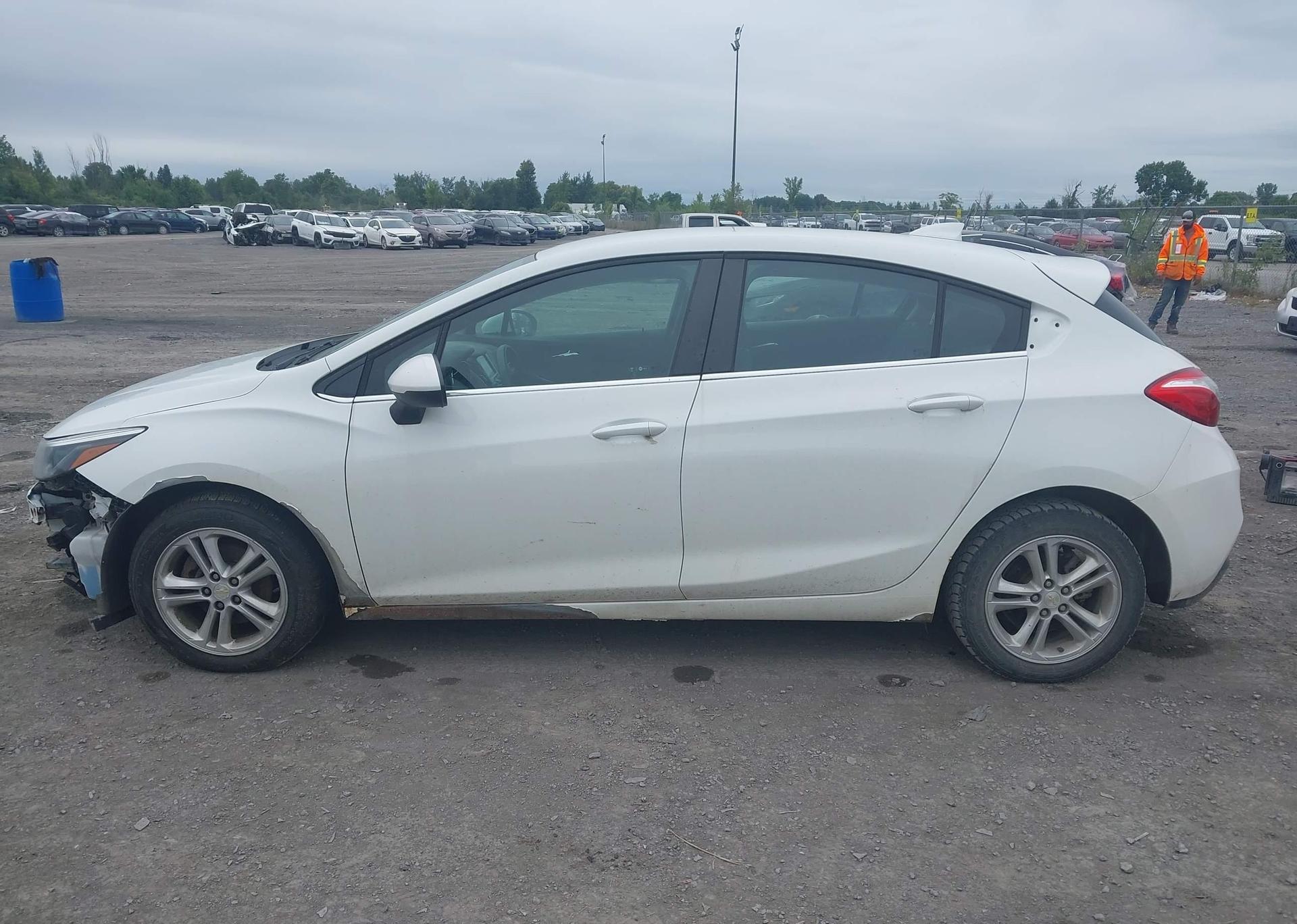 2018 CHEVROLET CRUZE LT