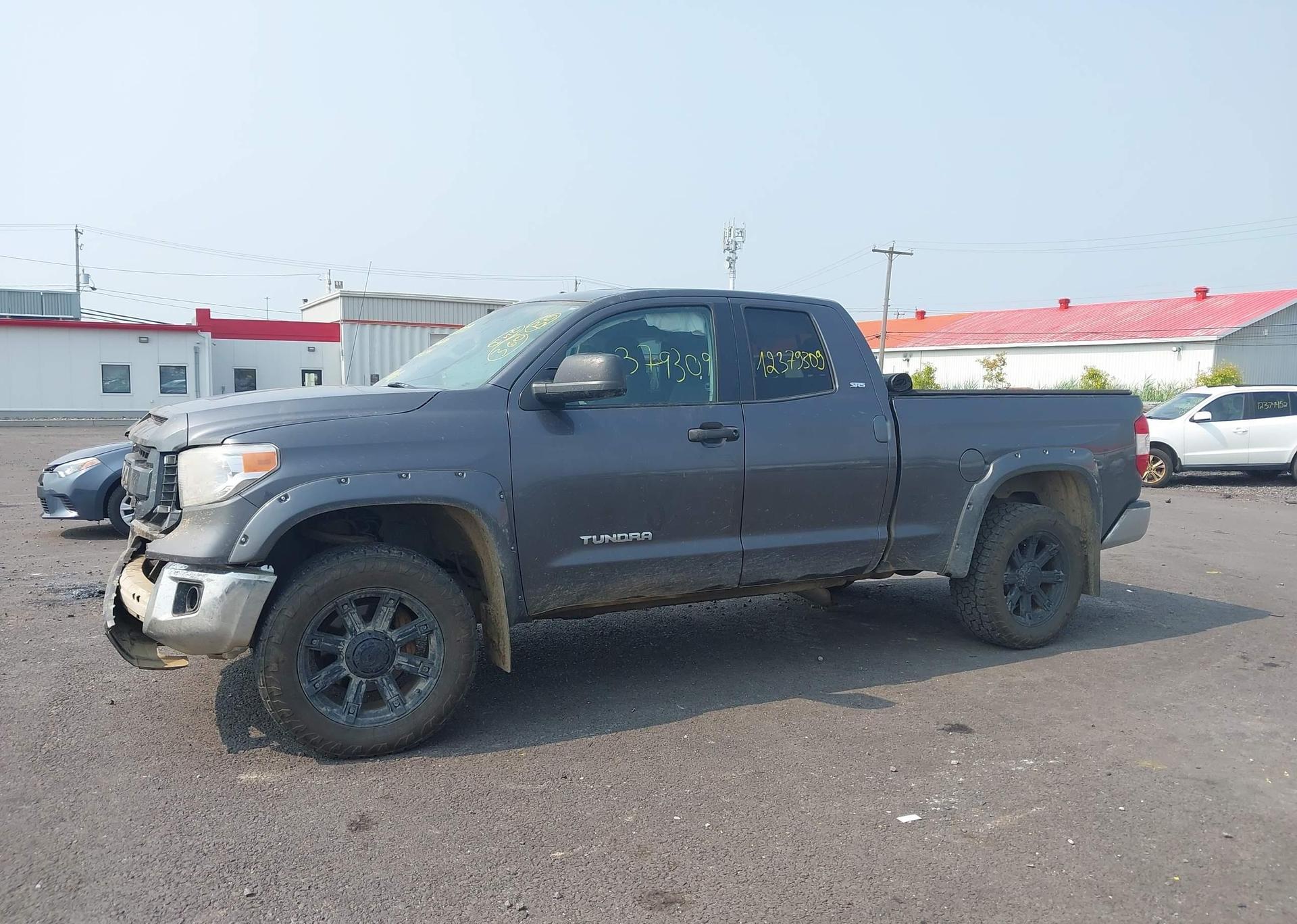2016 TOYOTA TUNDRA DOUBLE CAB SR