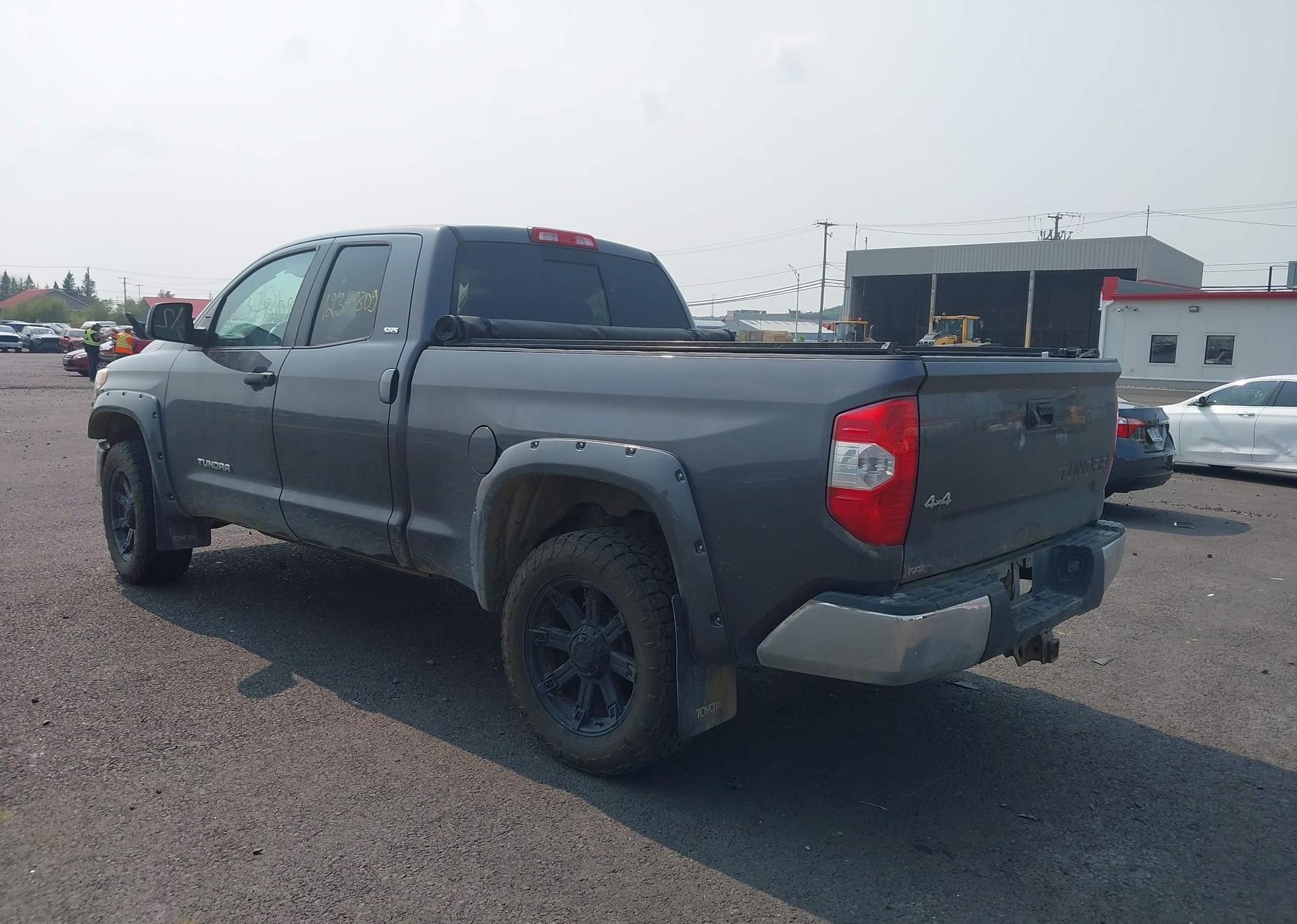 2016 TOYOTA TUNDRA DOUBLE CAB SR