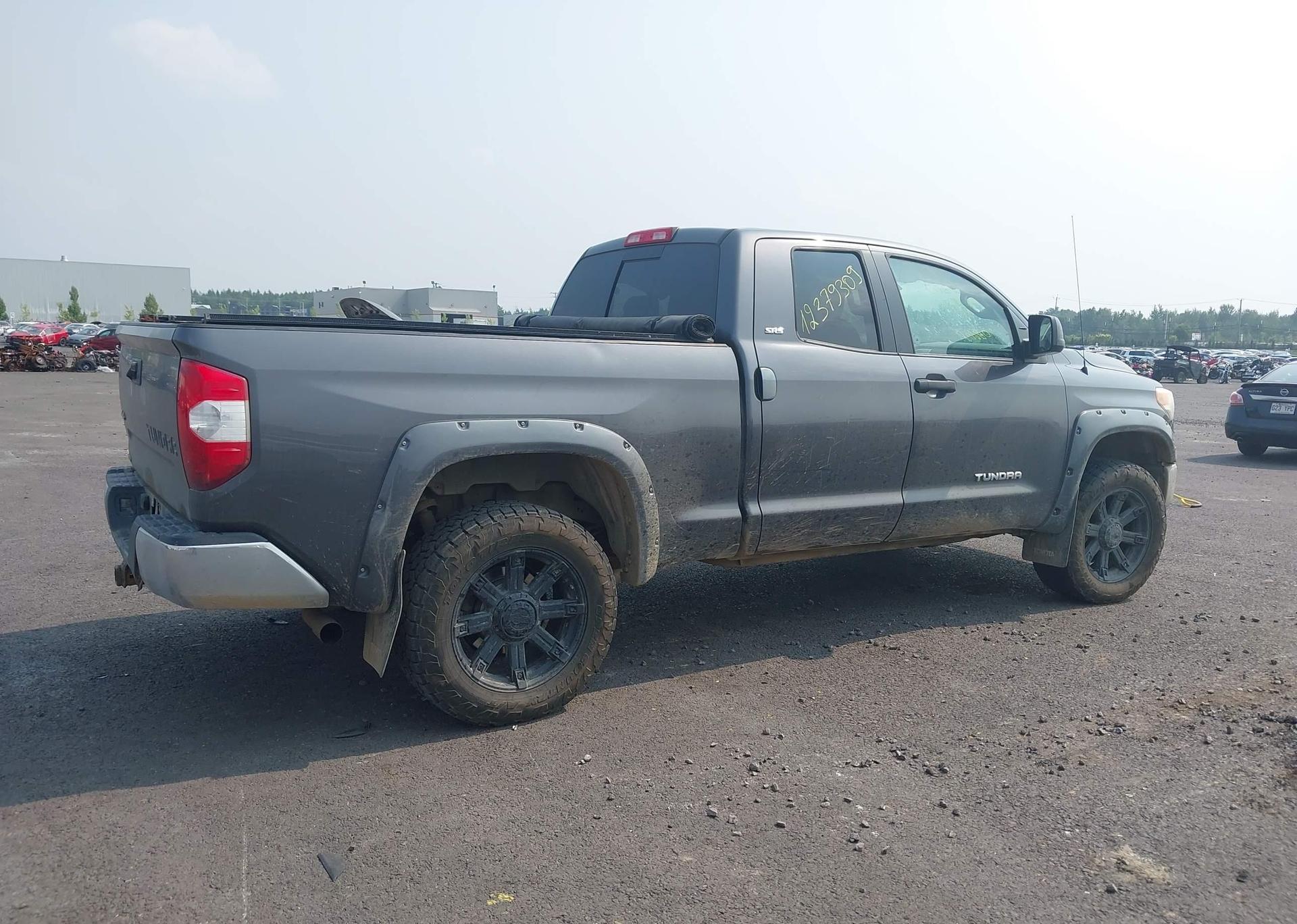 2016 TOYOTA TUNDRA DOUBLE CAB SR