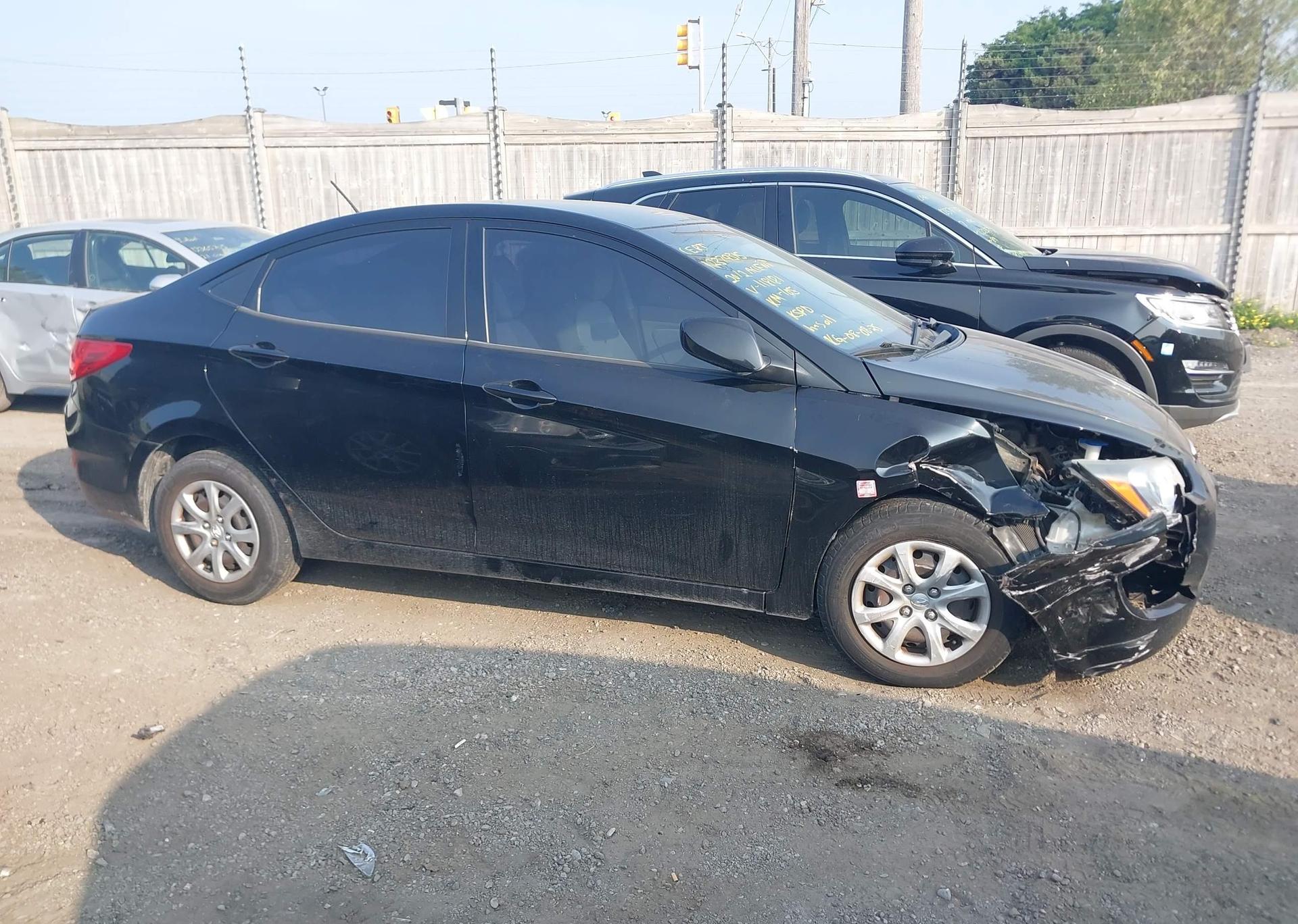 2012 HYUNDAI ACCENT GLS