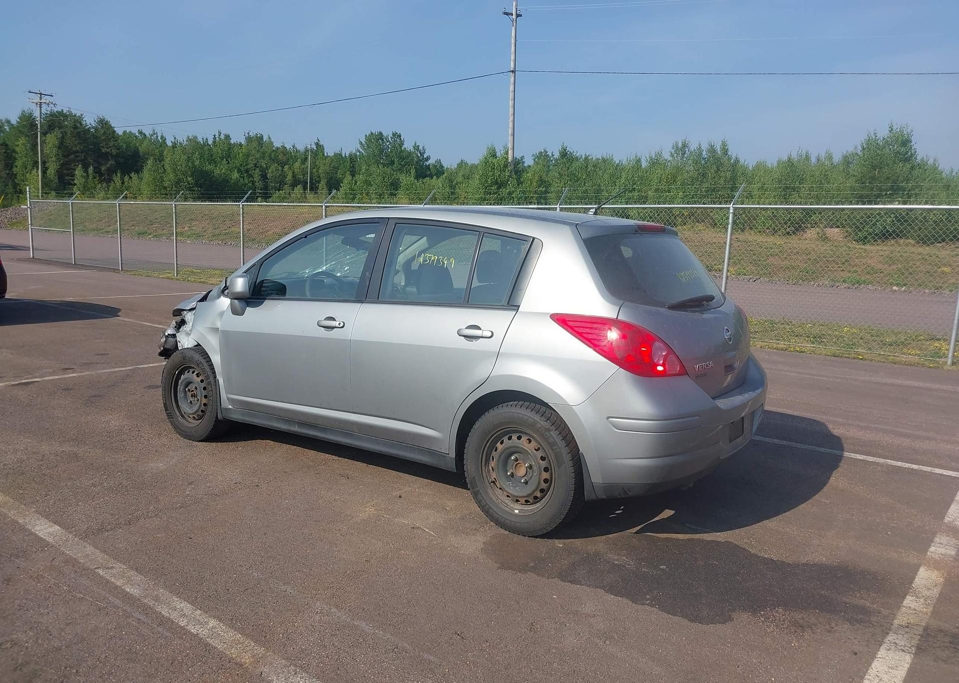 2011 NISSAN VERSA 1.8S