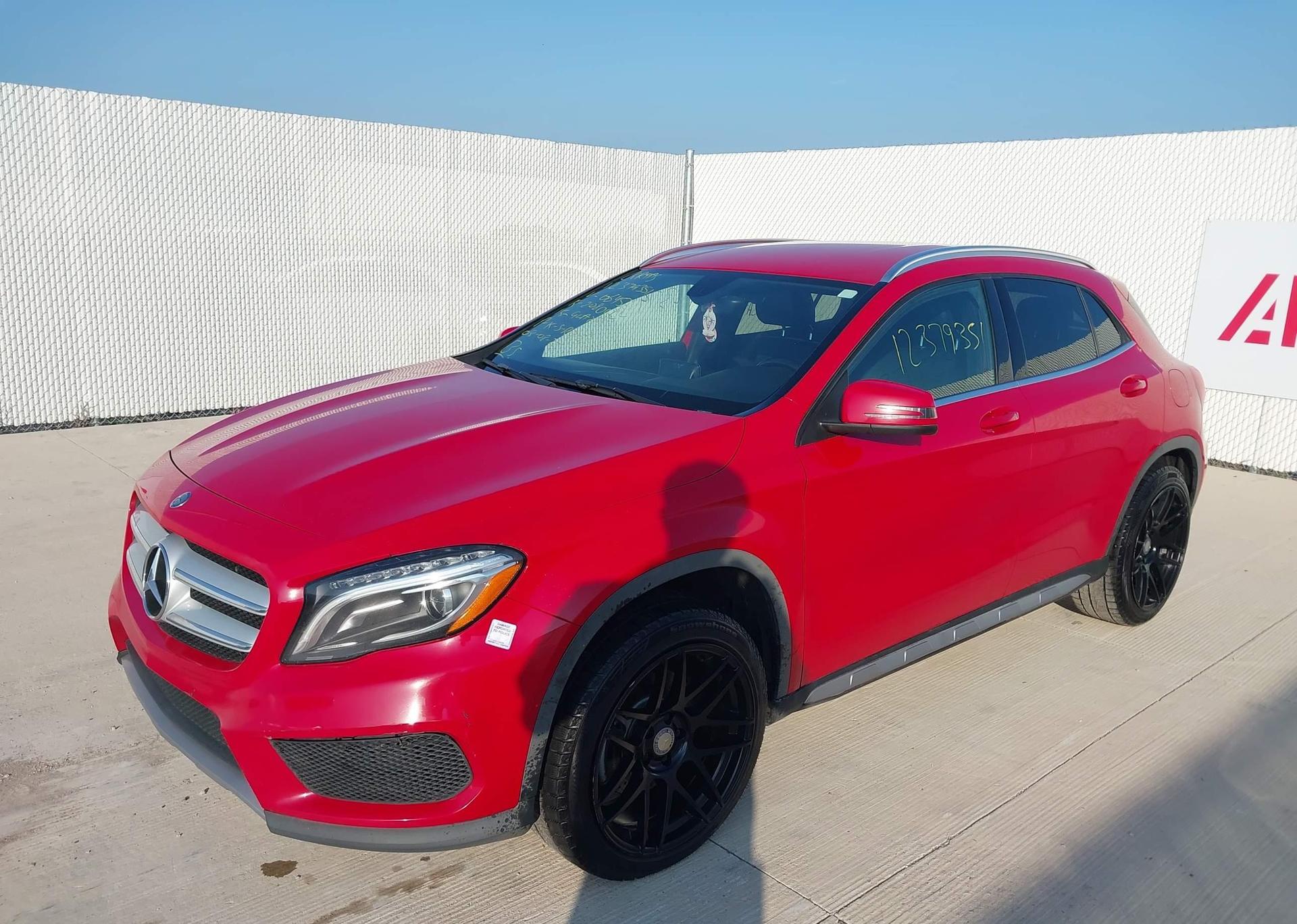 2015 MERCEDES-BENZ GLA 250 4MATIC