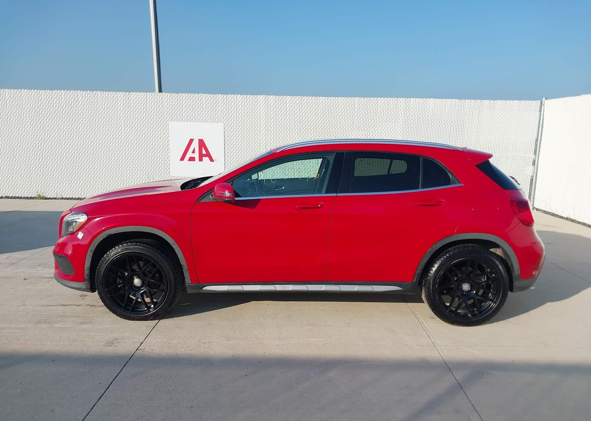 2015 MERCEDES-BENZ GLA 250 4MATIC