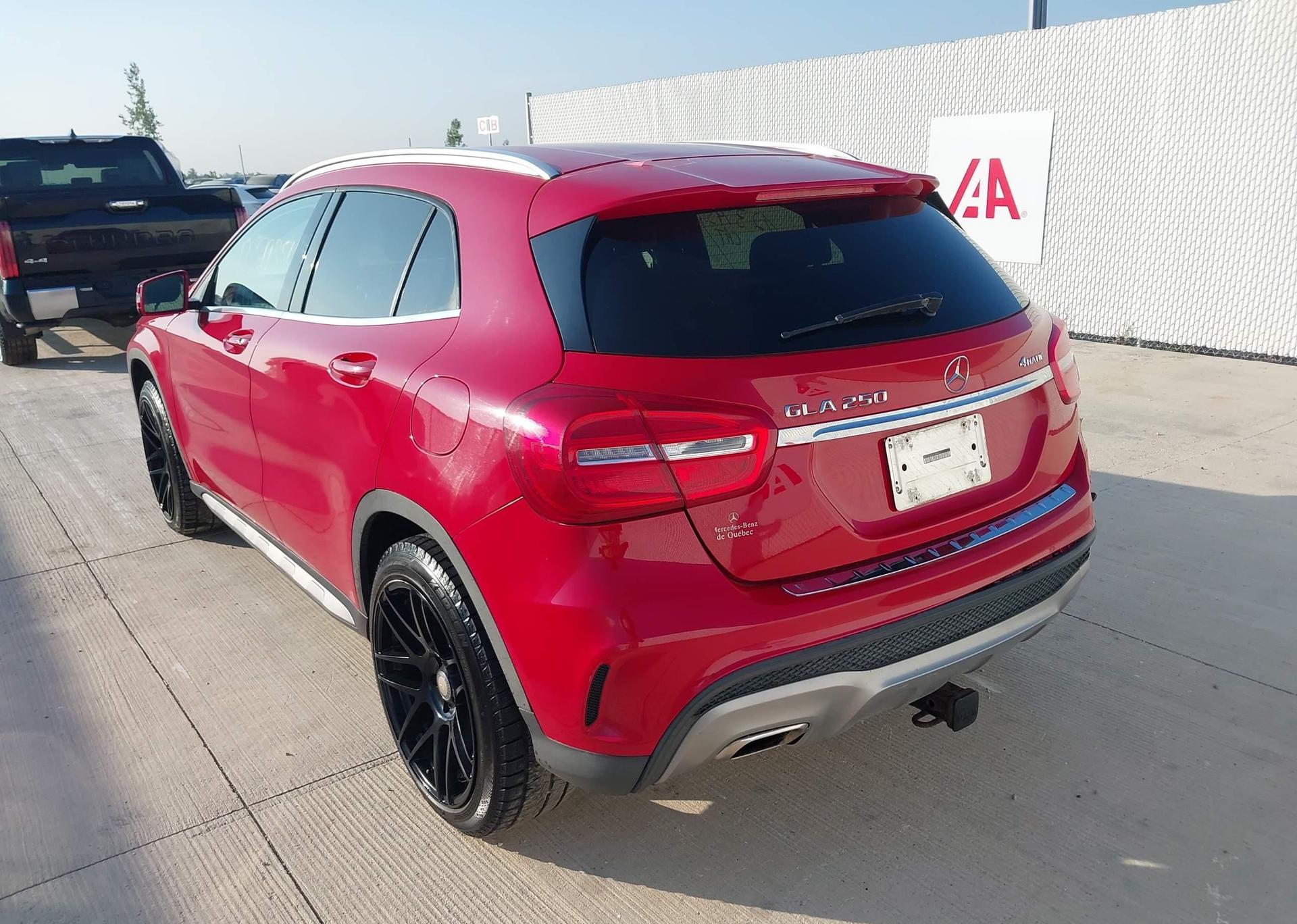 2015 MERCEDES-BENZ GLA 250 4MATIC