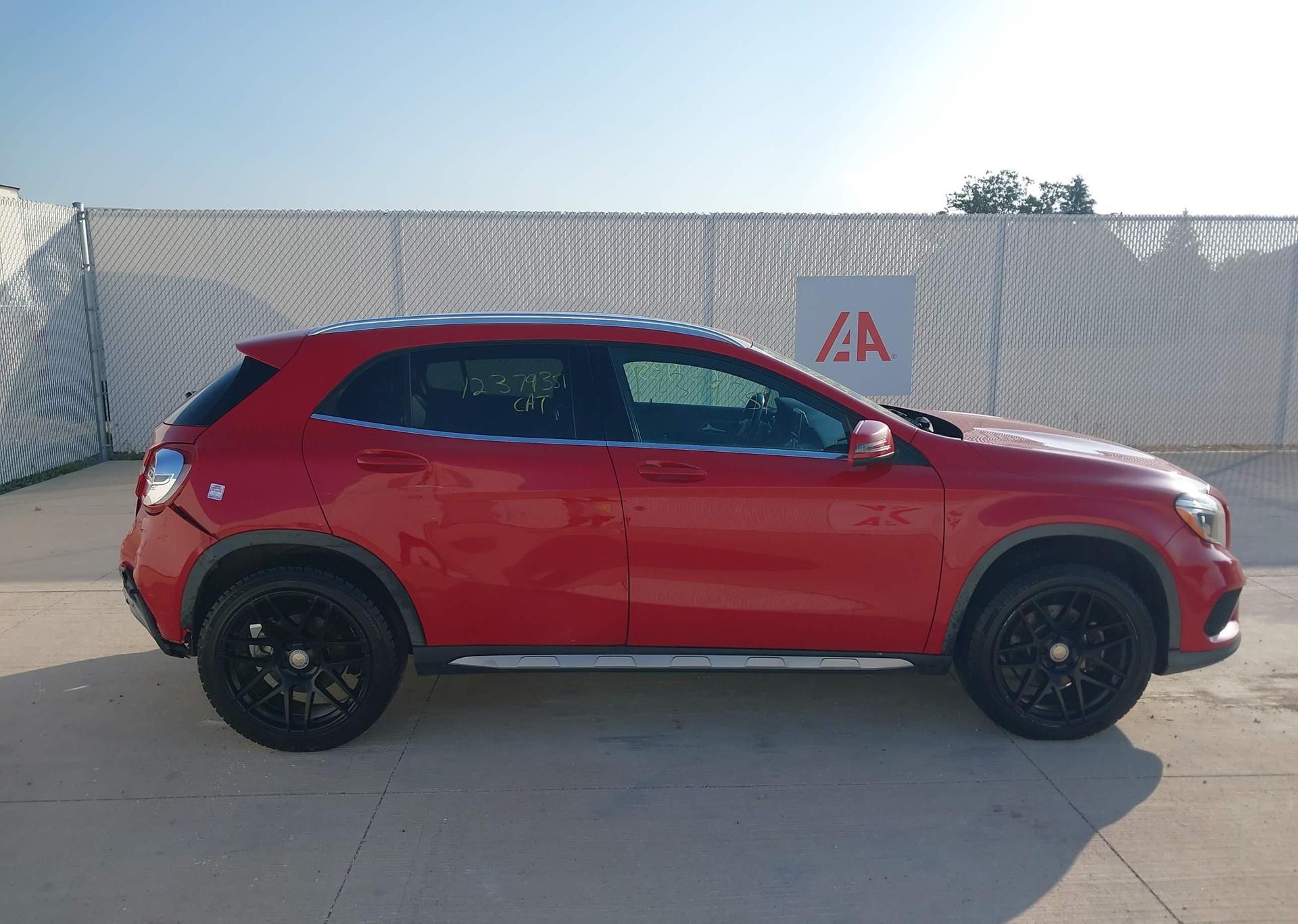 2015 MERCEDES-BENZ GLA 250 4MATIC