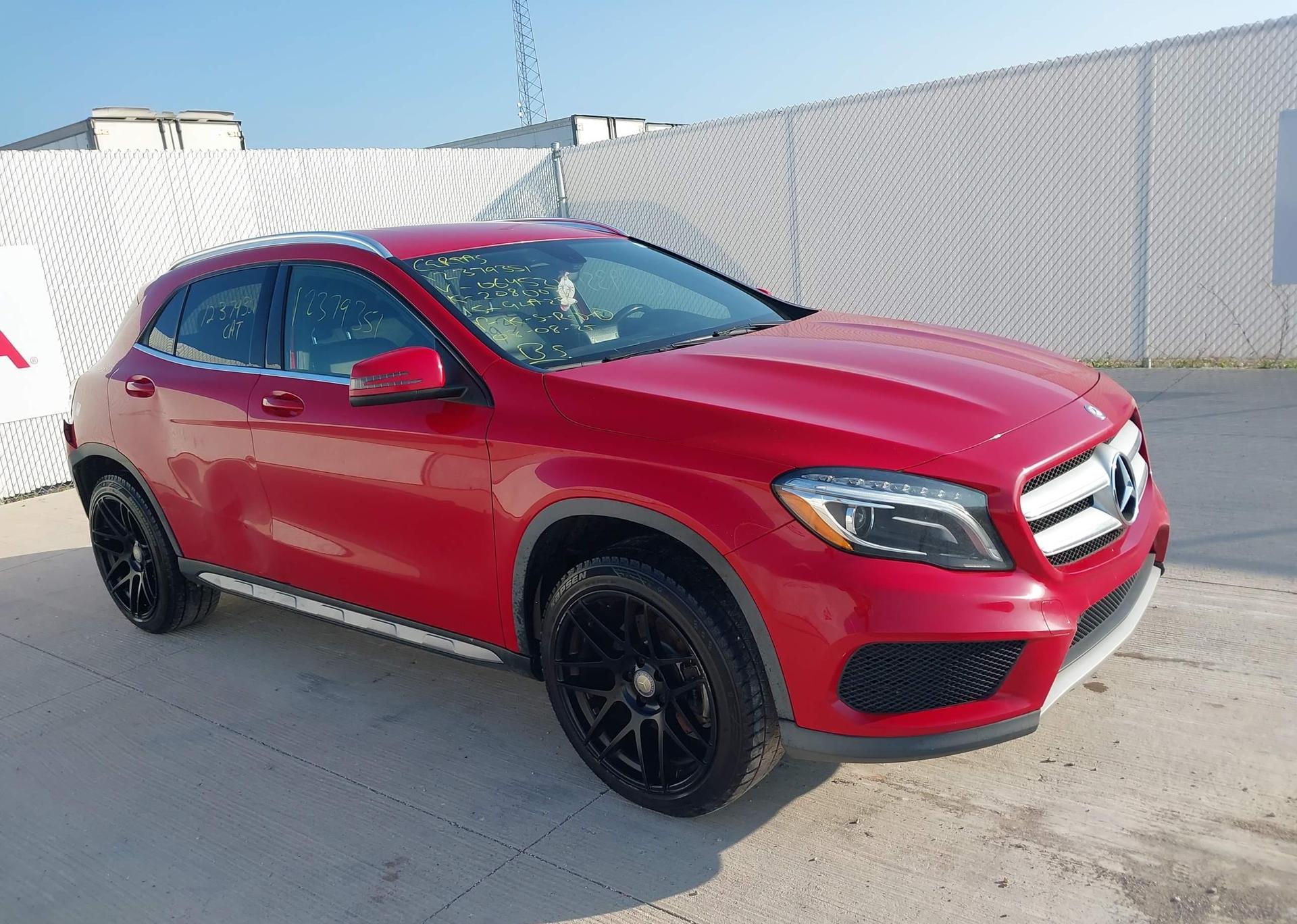 2015 MERCEDES-BENZ GLA 250 4MATIC