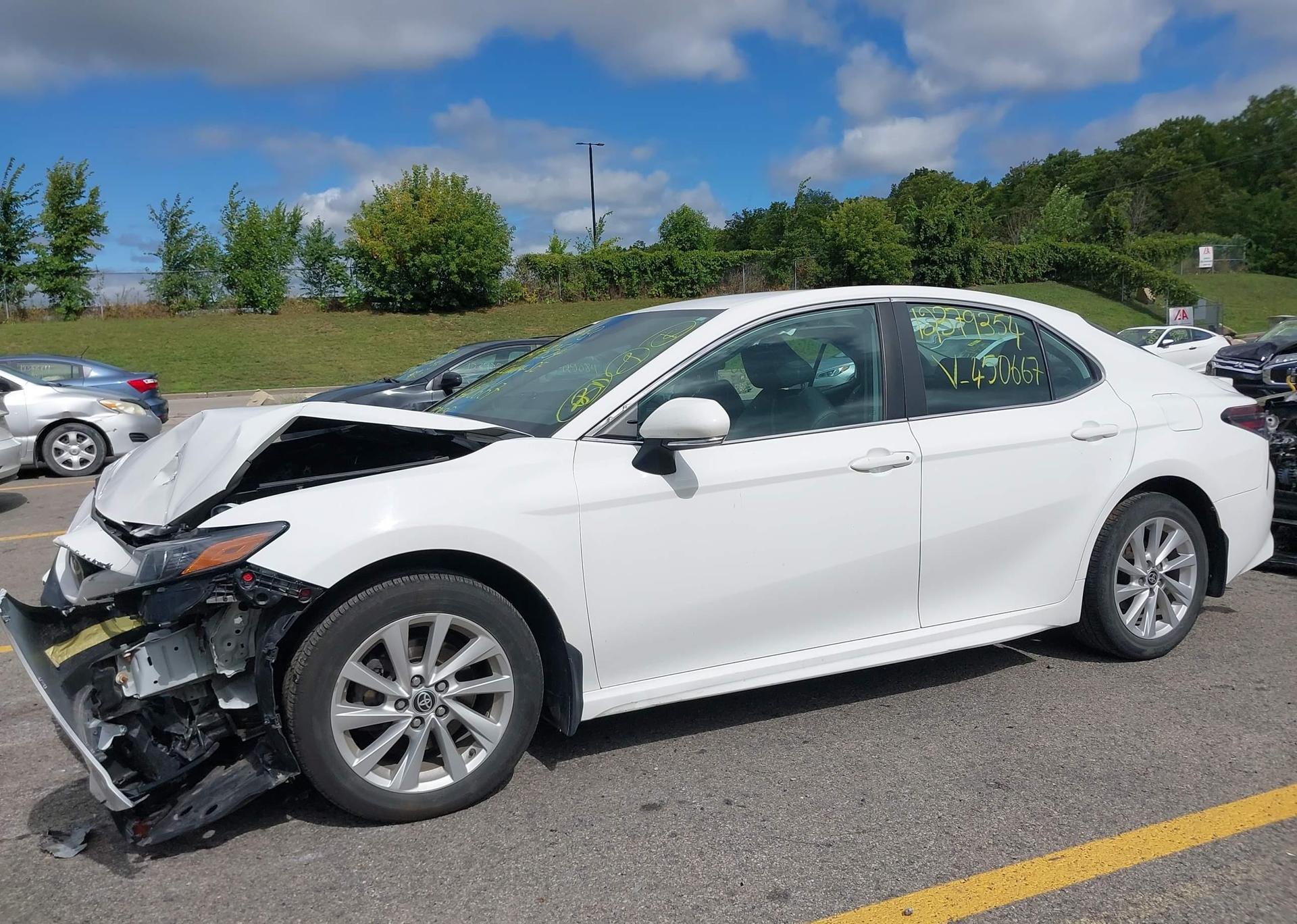 2021 TOYOTA CAMRY SE