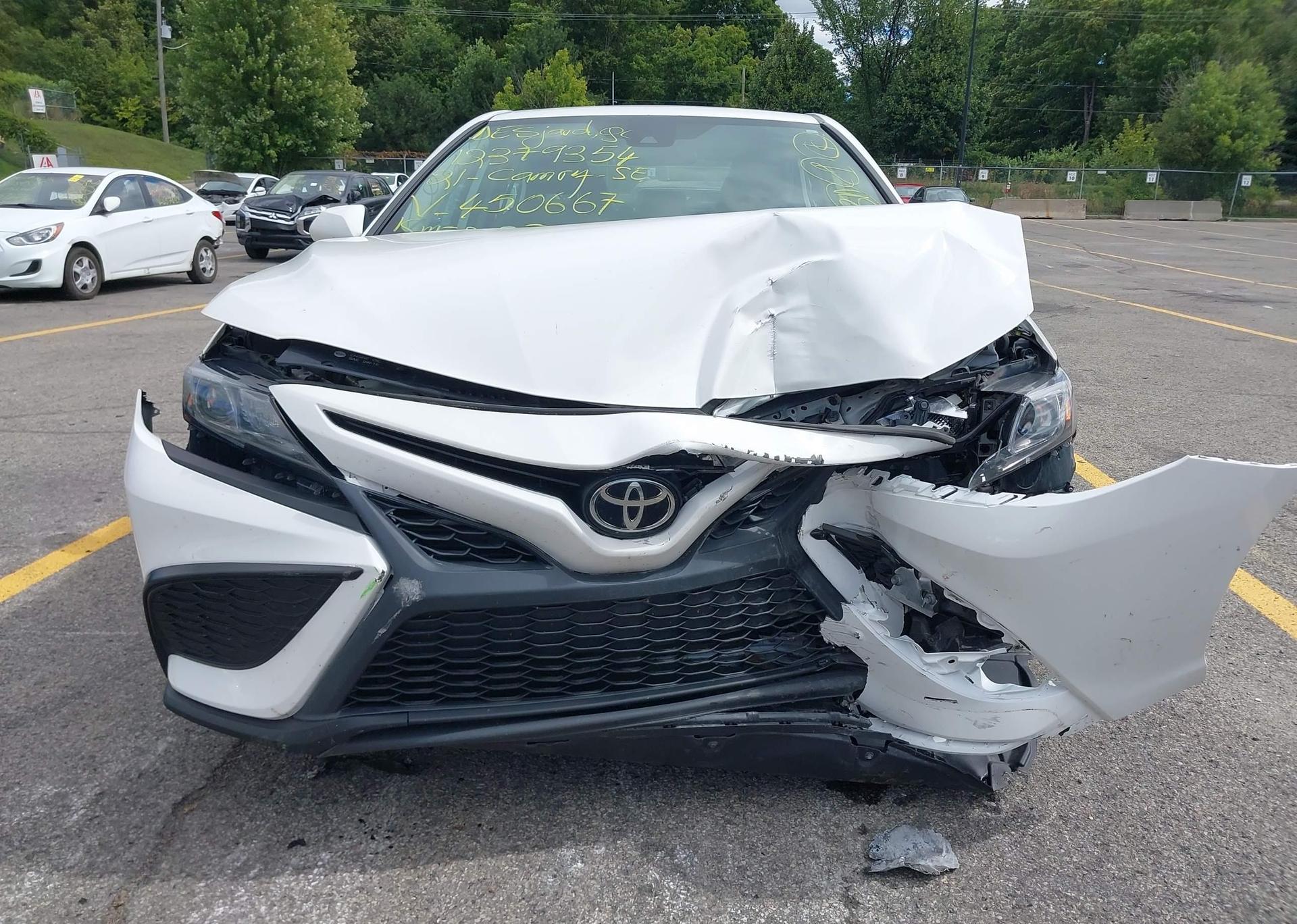 2021 TOYOTA CAMRY SE