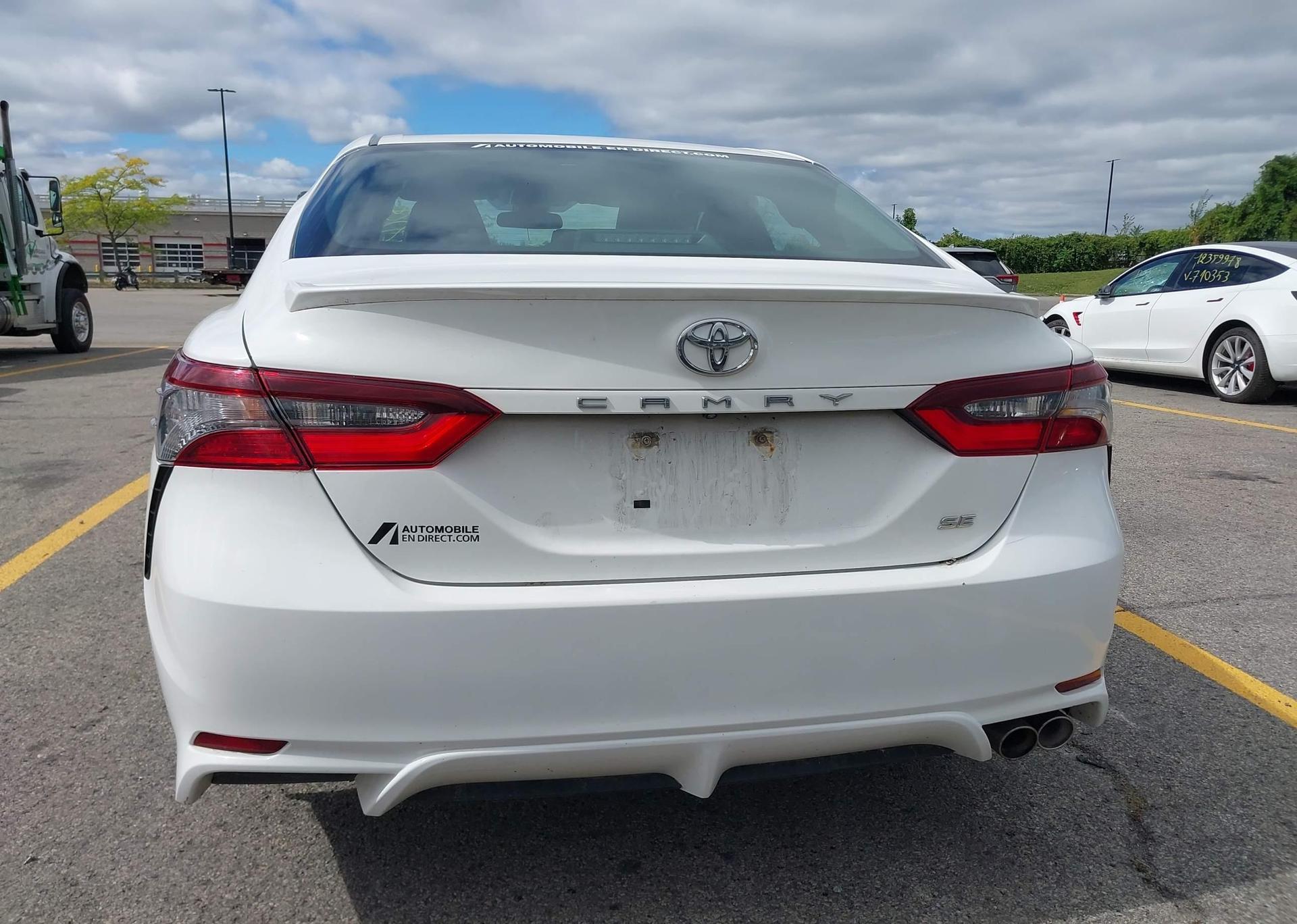 2021 TOYOTA CAMRY SE