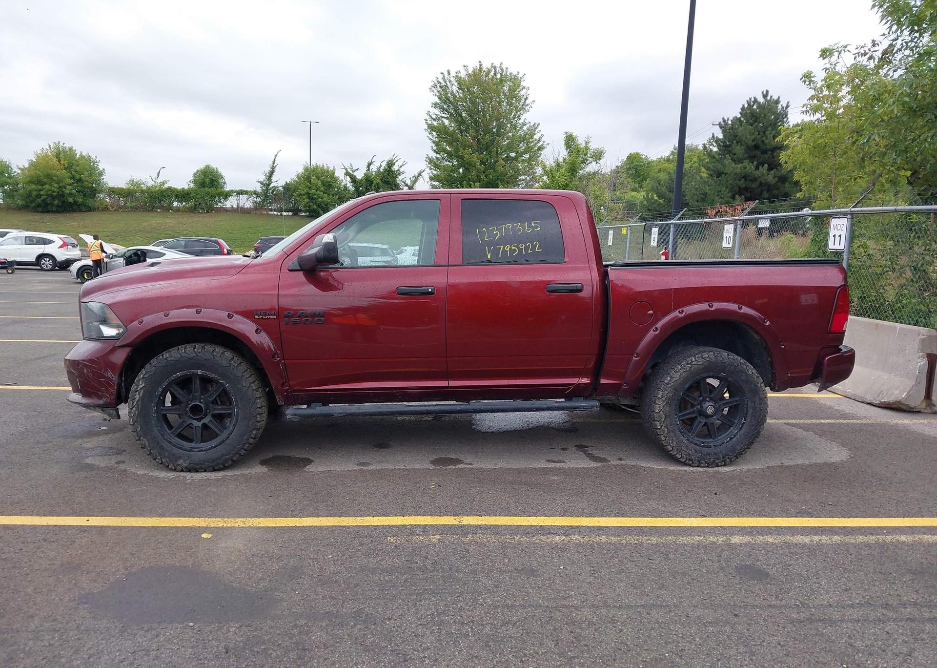 2017 RAM 1500 ST