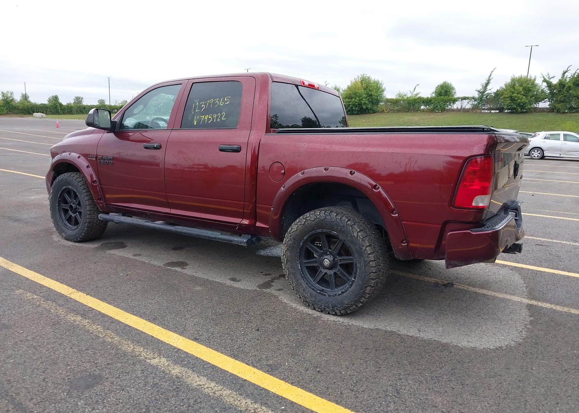 2017 RAM 1500 ST