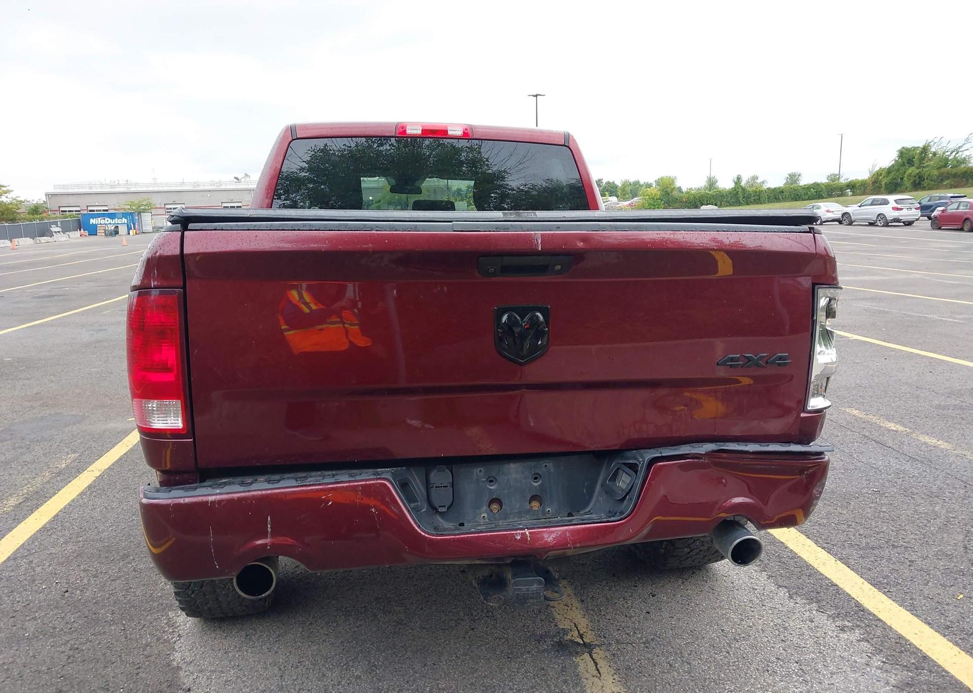 2017 RAM 1500 ST