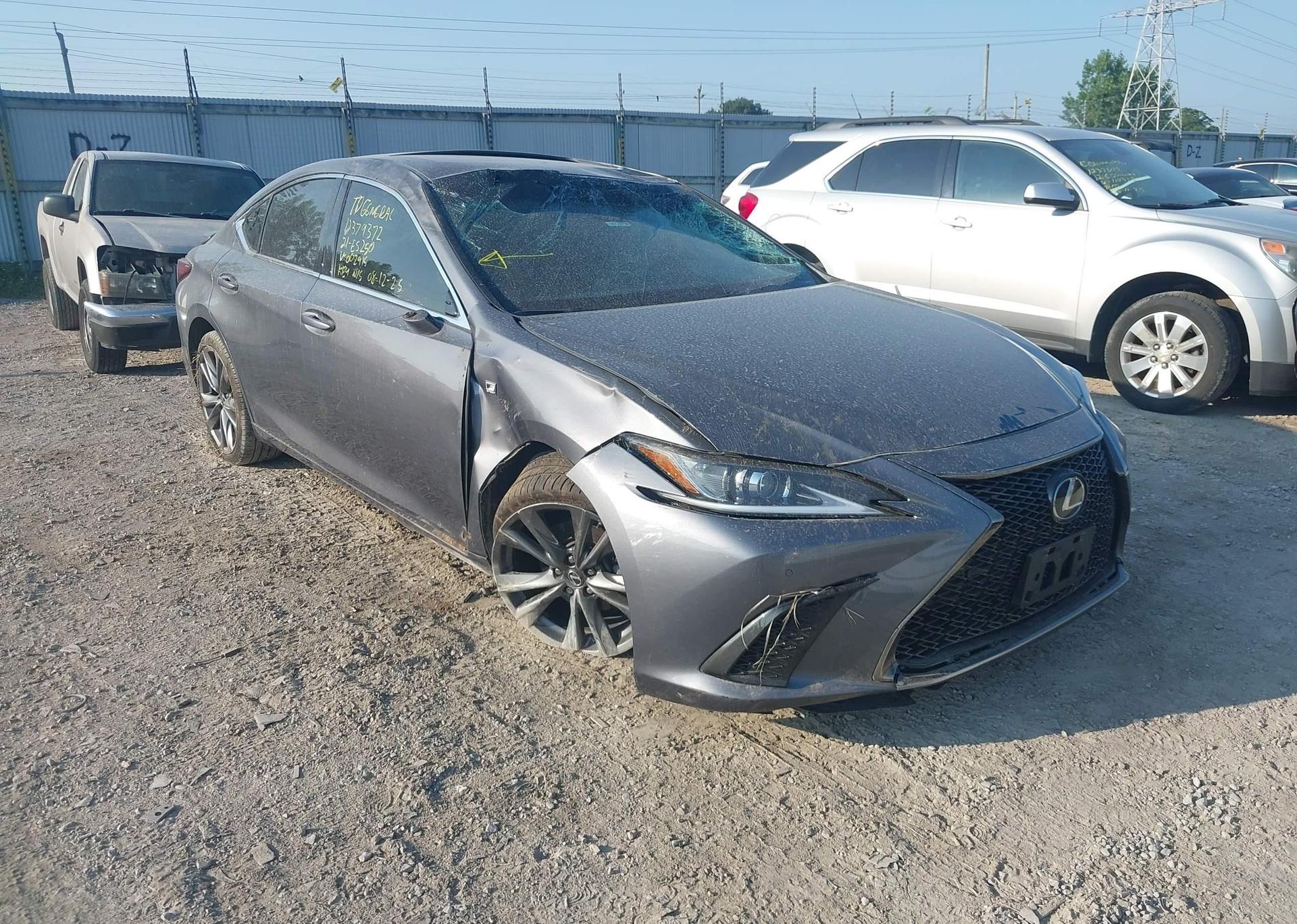 2021 LEXUS ES 250