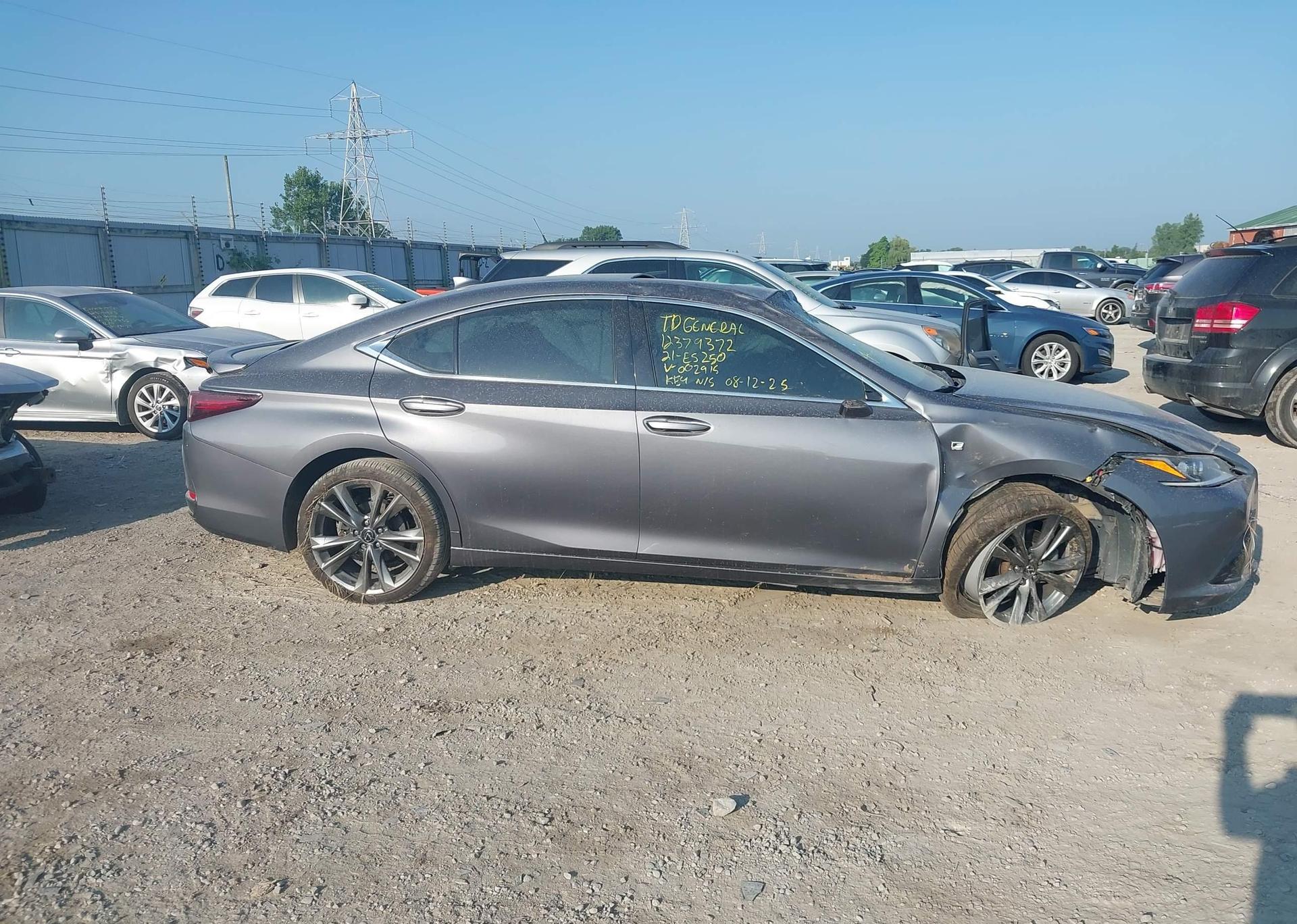 2021 LEXUS ES 250