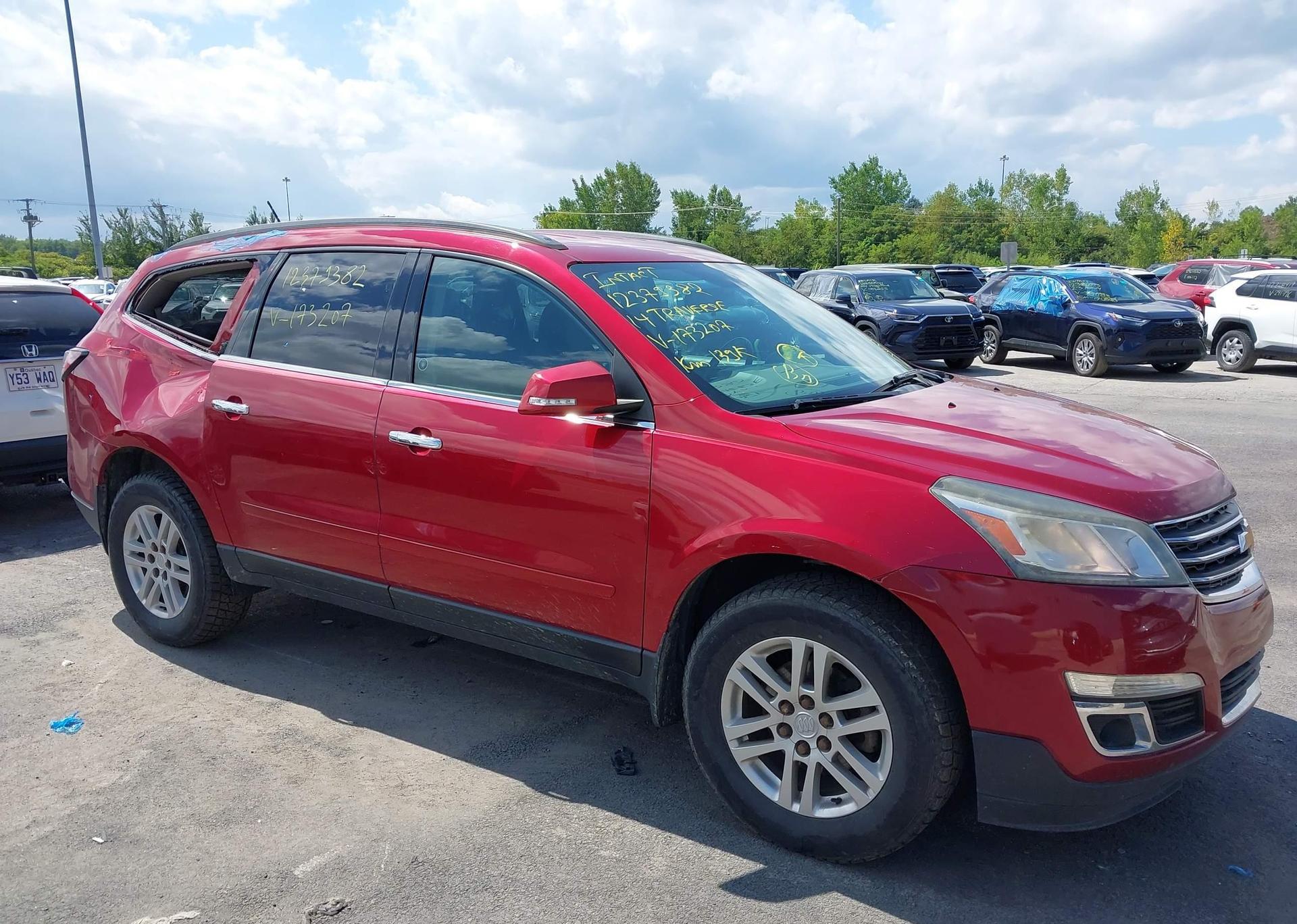 2014 CHEVROLET TRAVERSE LT