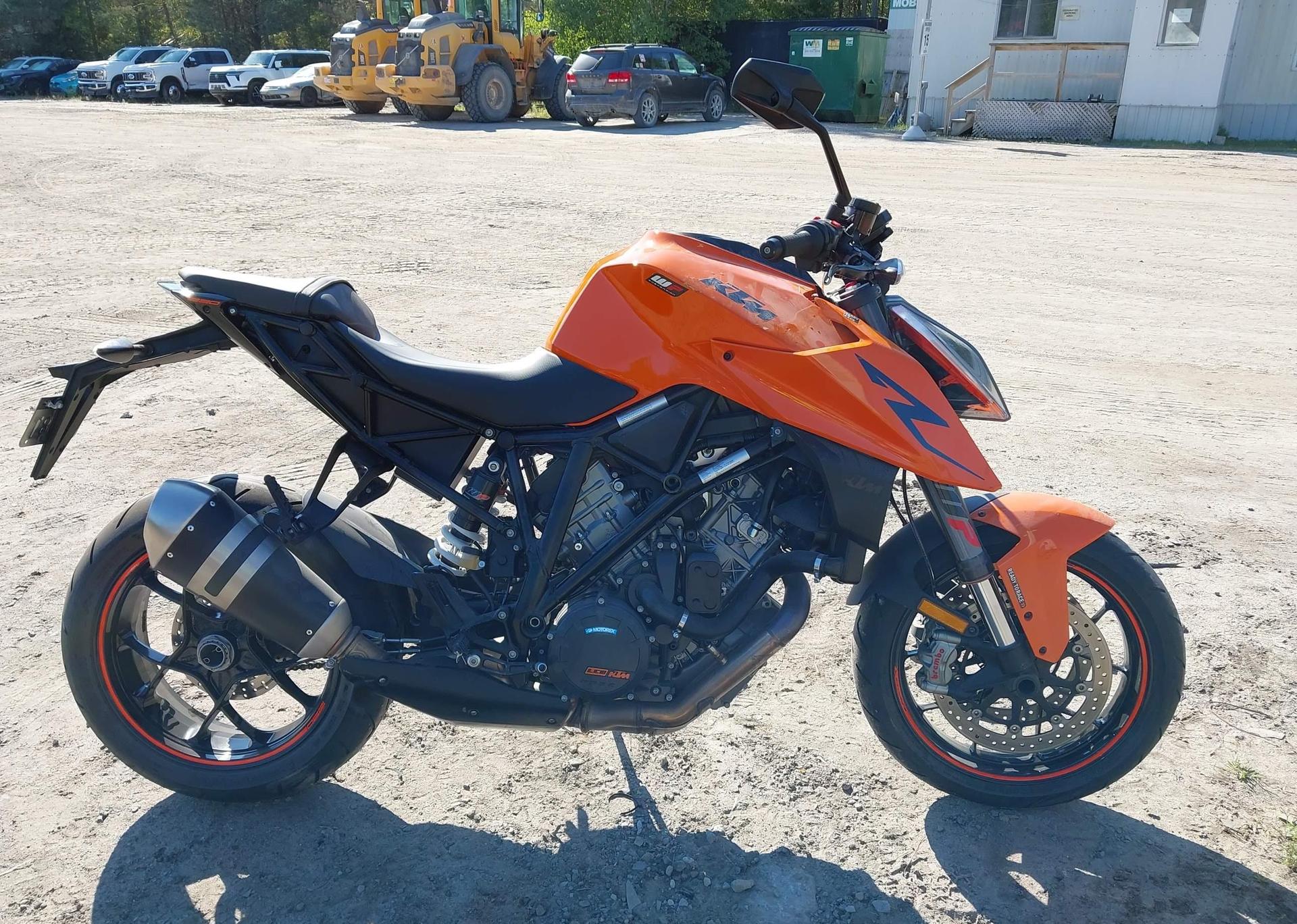 2017 KTM 1290 SUPER DUKE R