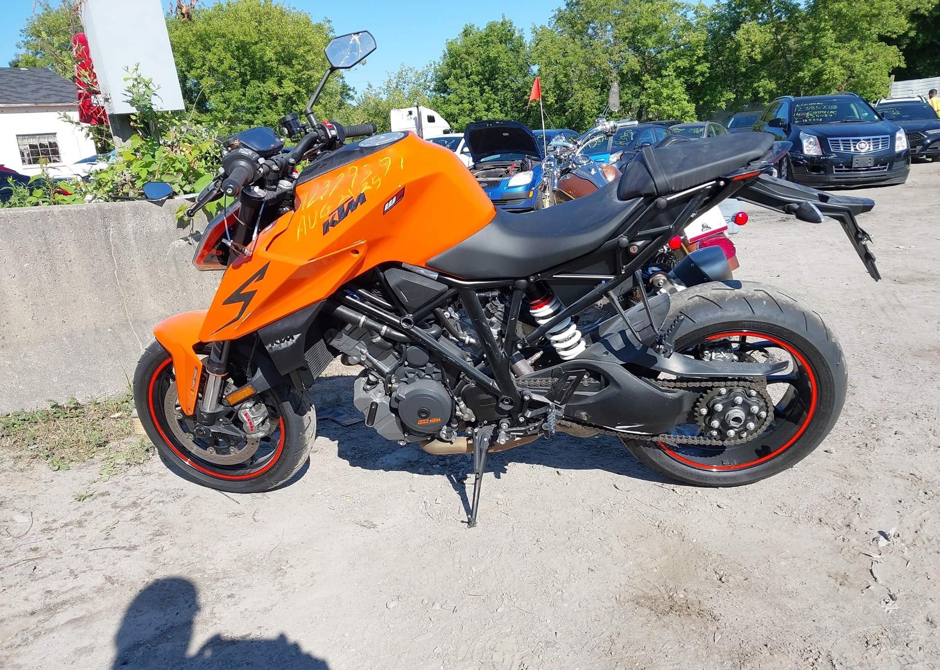 2017 KTM 1290 SUPER DUKE R