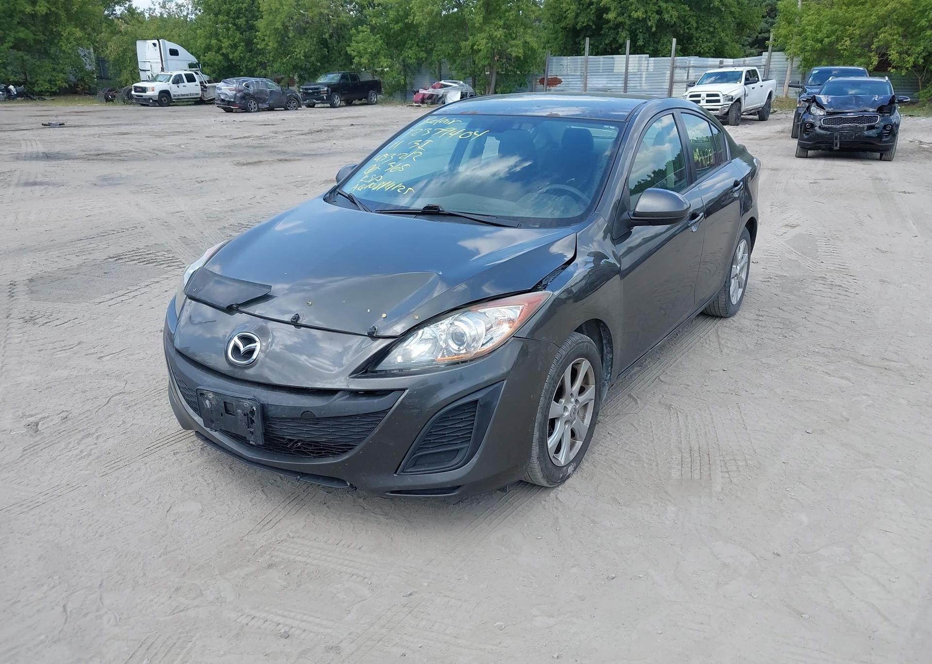 2011 MAZDA 3 I