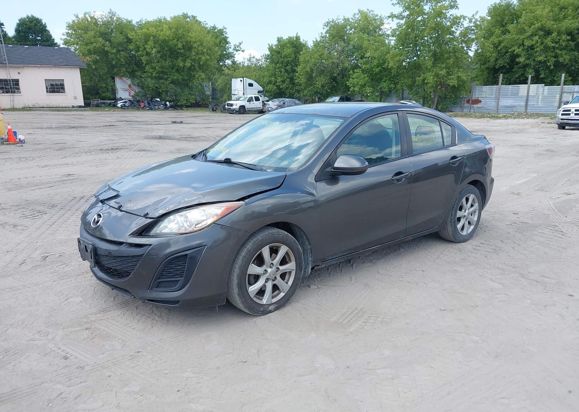 2011 MAZDA 3 I