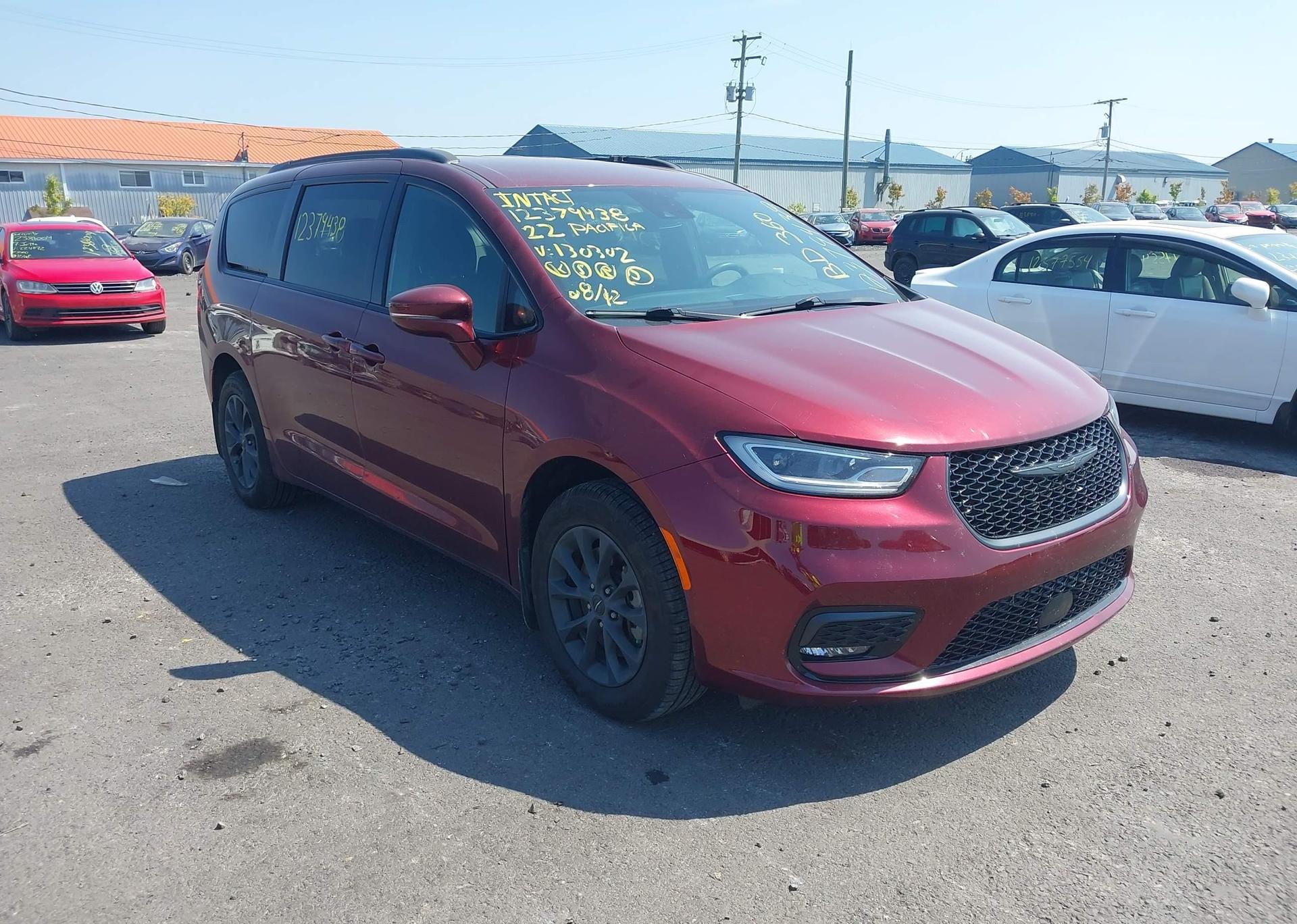 2022 CHRYSLER PACIFICA TOURING