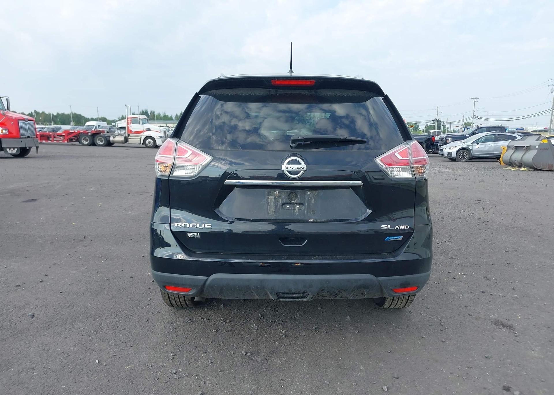 2015 NISSAN ROGUE S