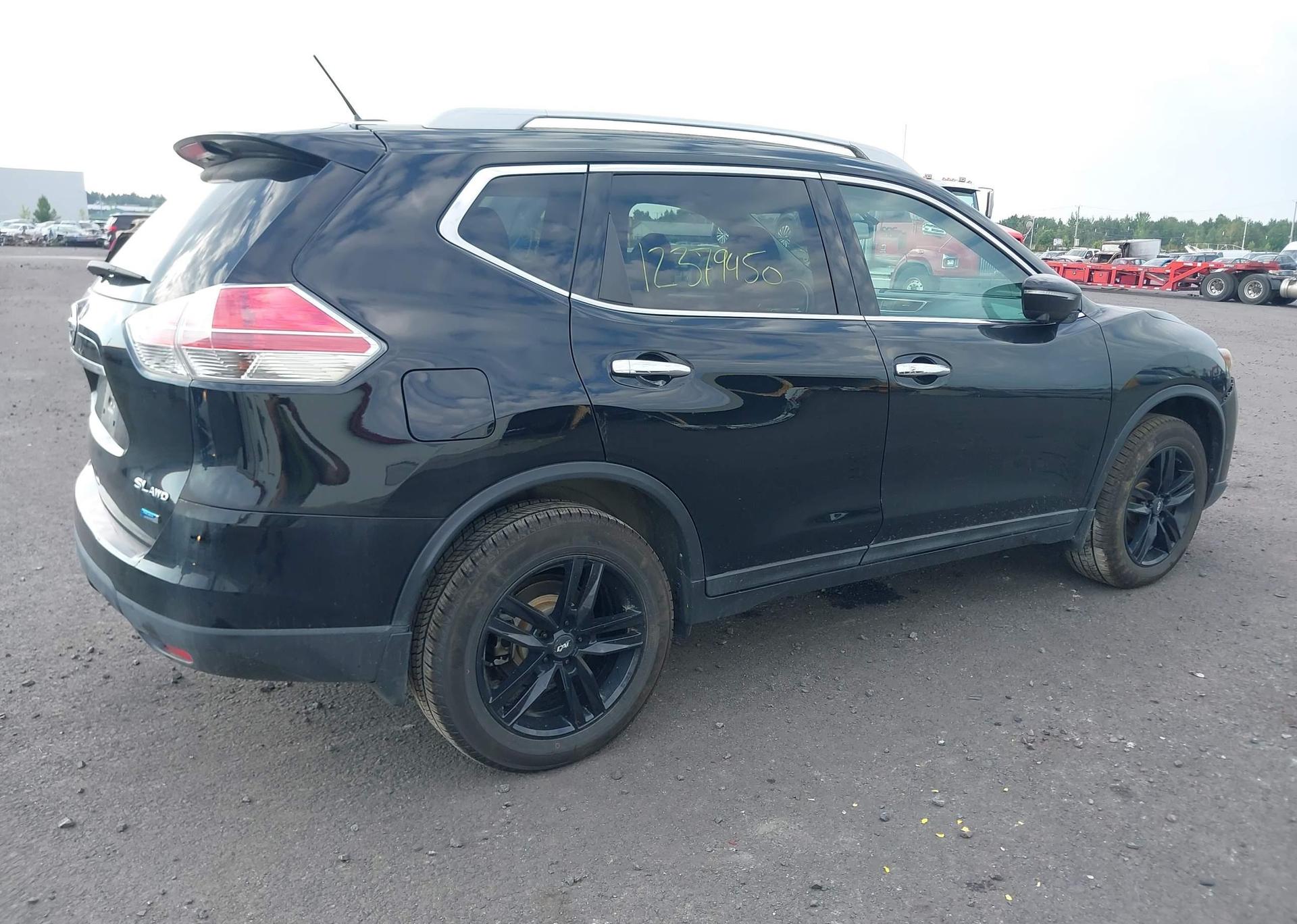 2015 NISSAN ROGUE S