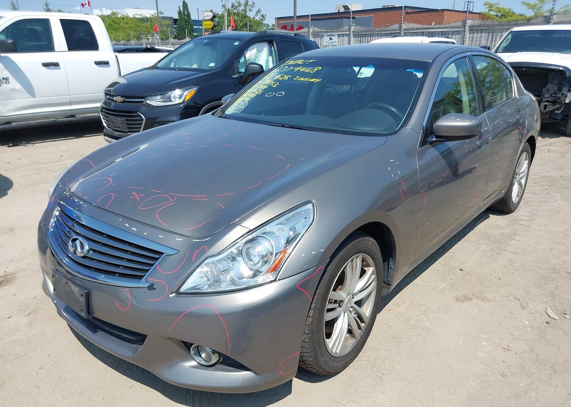 2012 INFINITI G25 JOURNEY