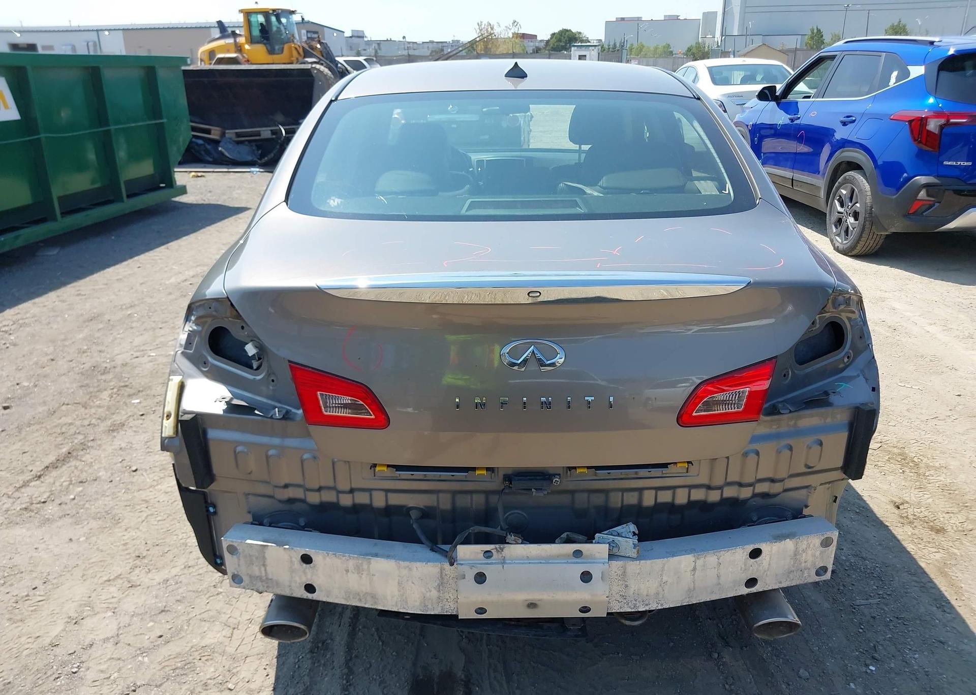 2012 INFINITI G25 JOURNEY