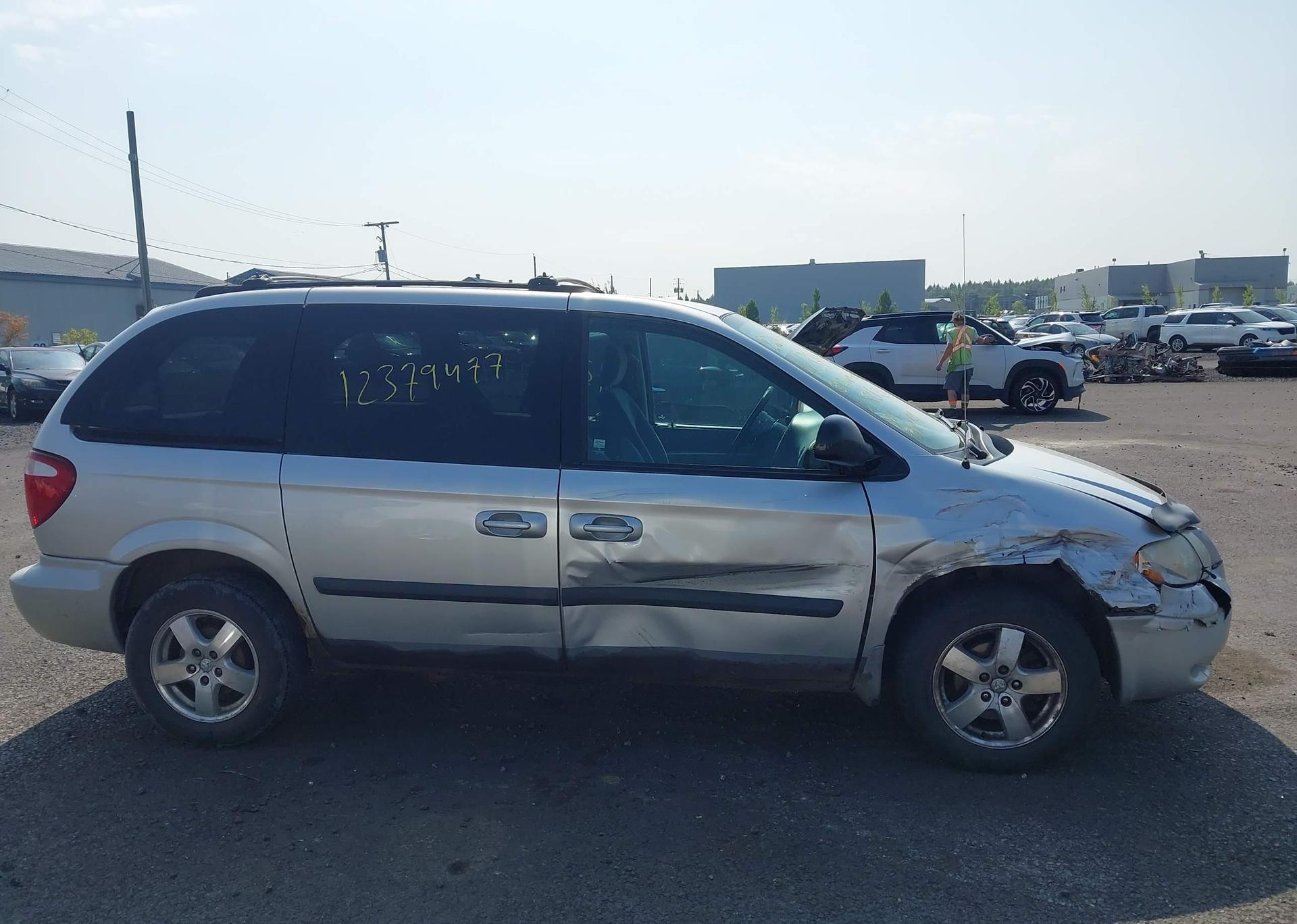 2006 DODGE CARAVAN SXT