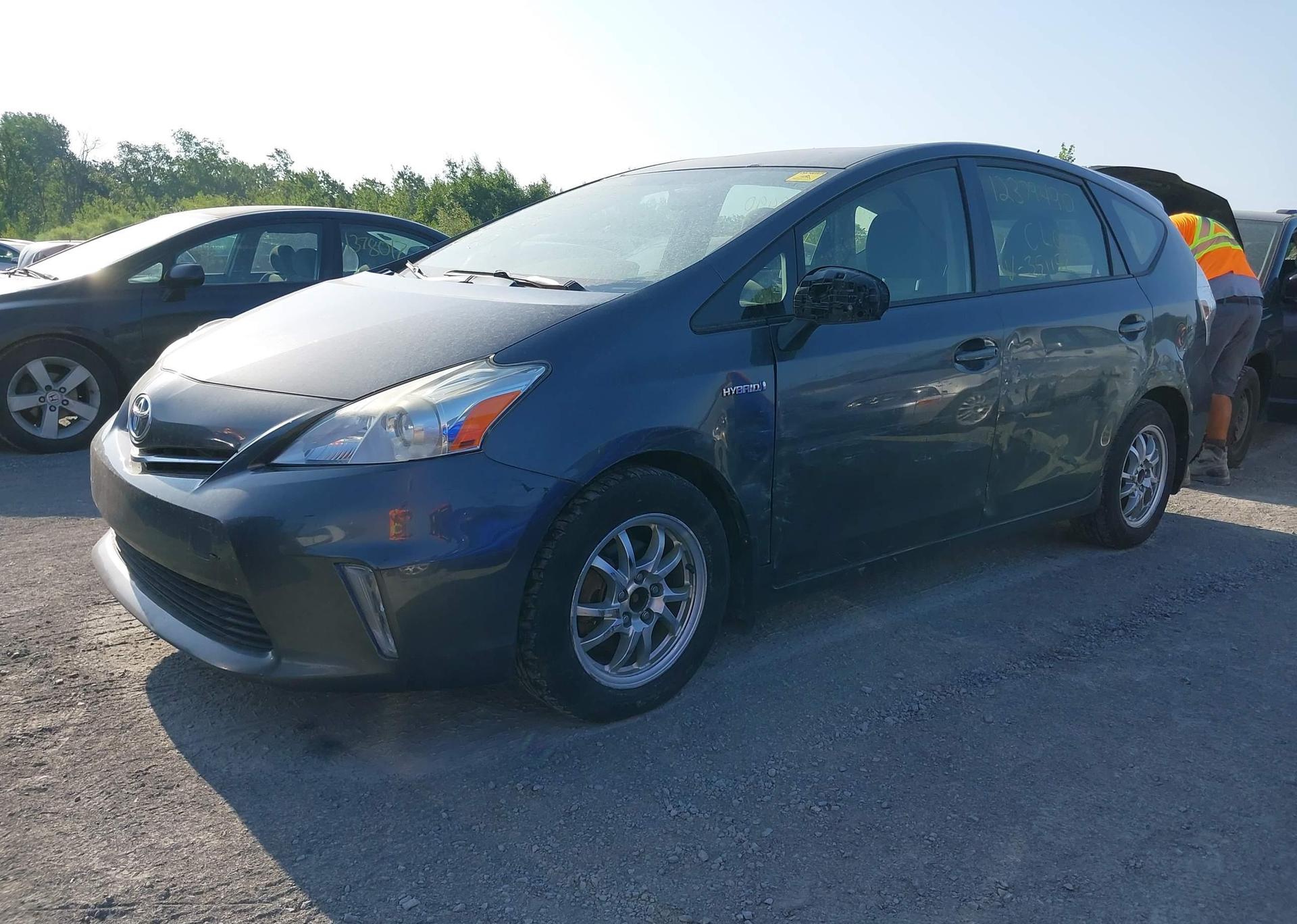 2014 TOYOTA PRIUS V