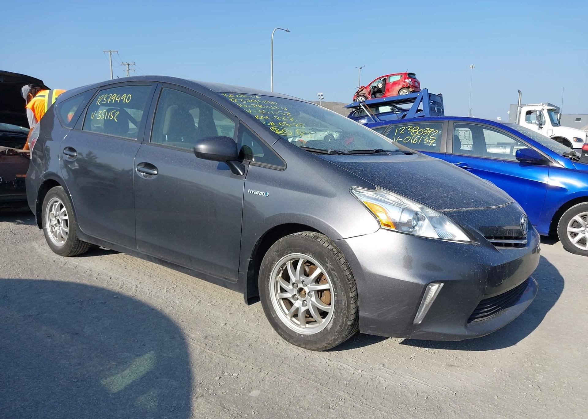 2014 TOYOTA PRIUS V
