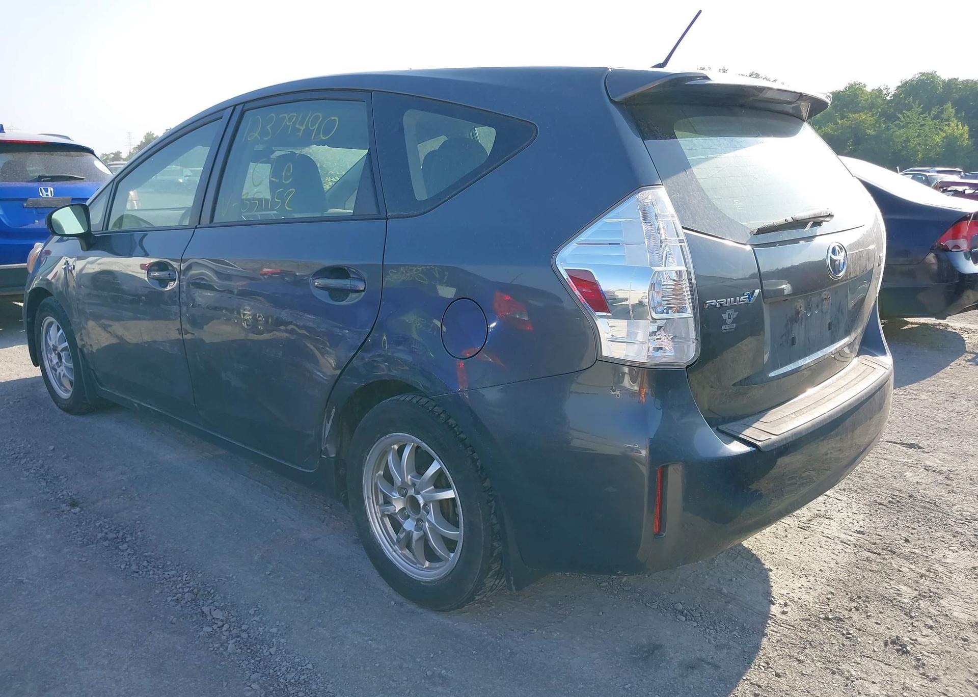 2014 TOYOTA PRIUS V
